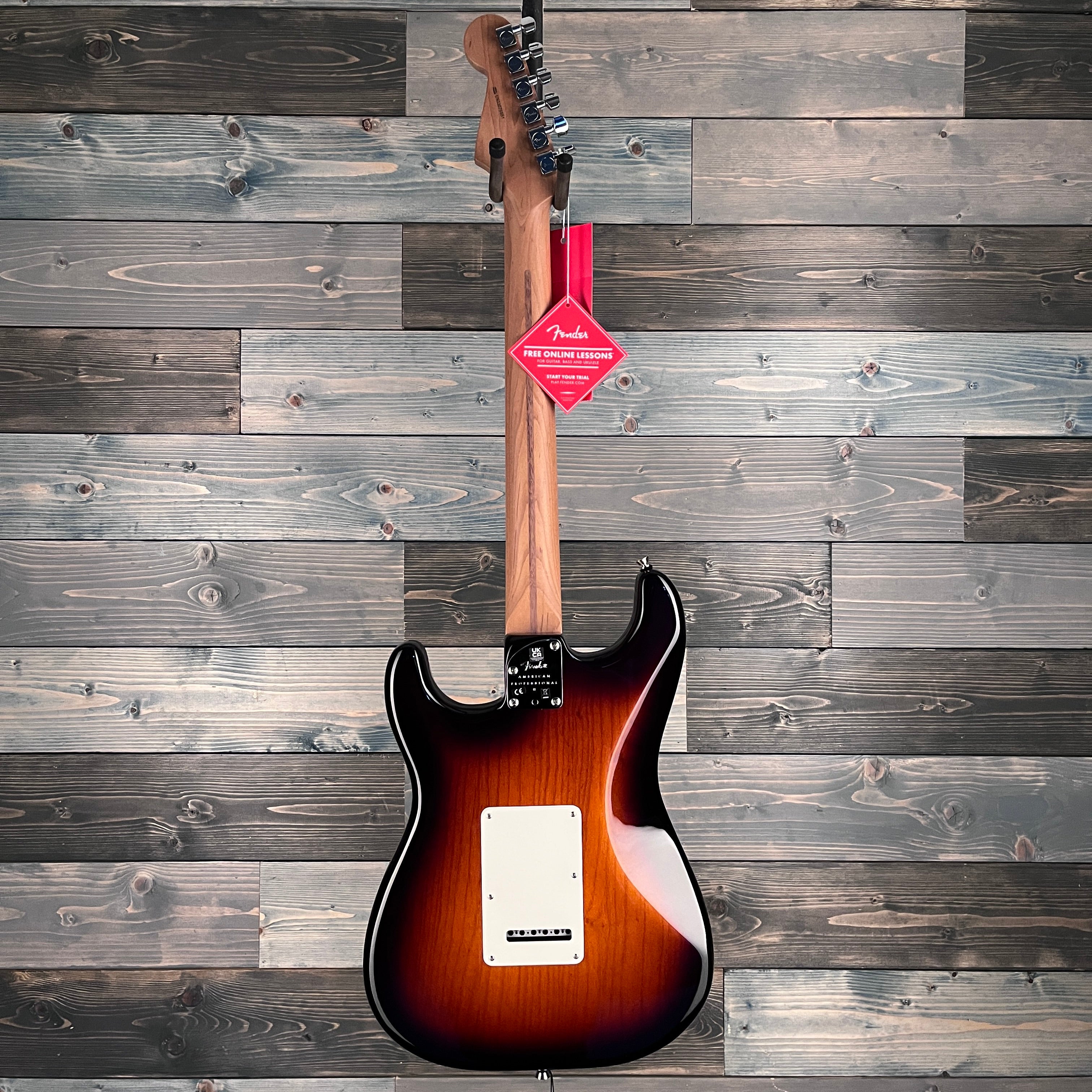 Fender American Pro II Stratocaster, Roasted Maple FB, 2-Tone Sunburst