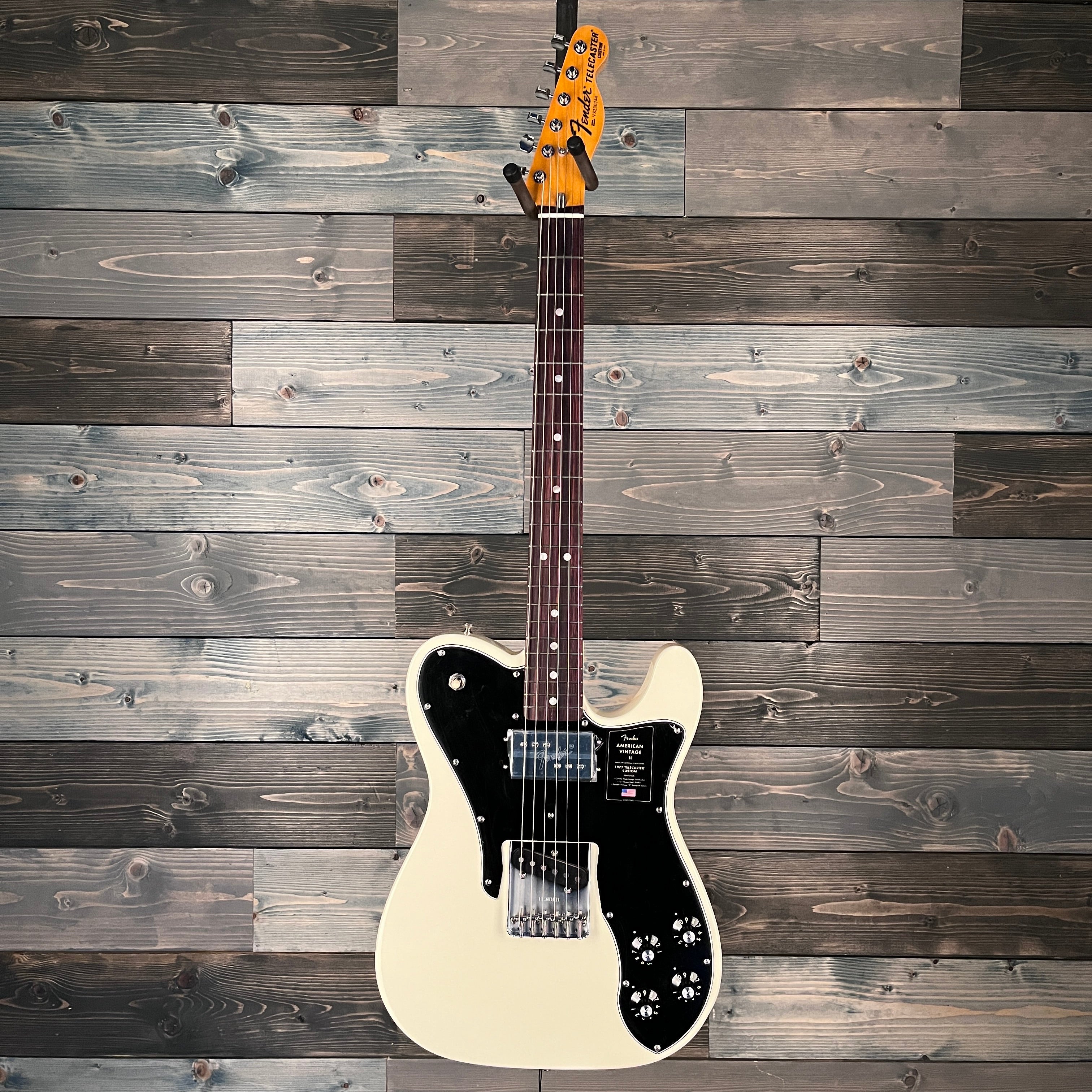Fender  American Vintage II 1977 Telecaster Custom, Olympic White