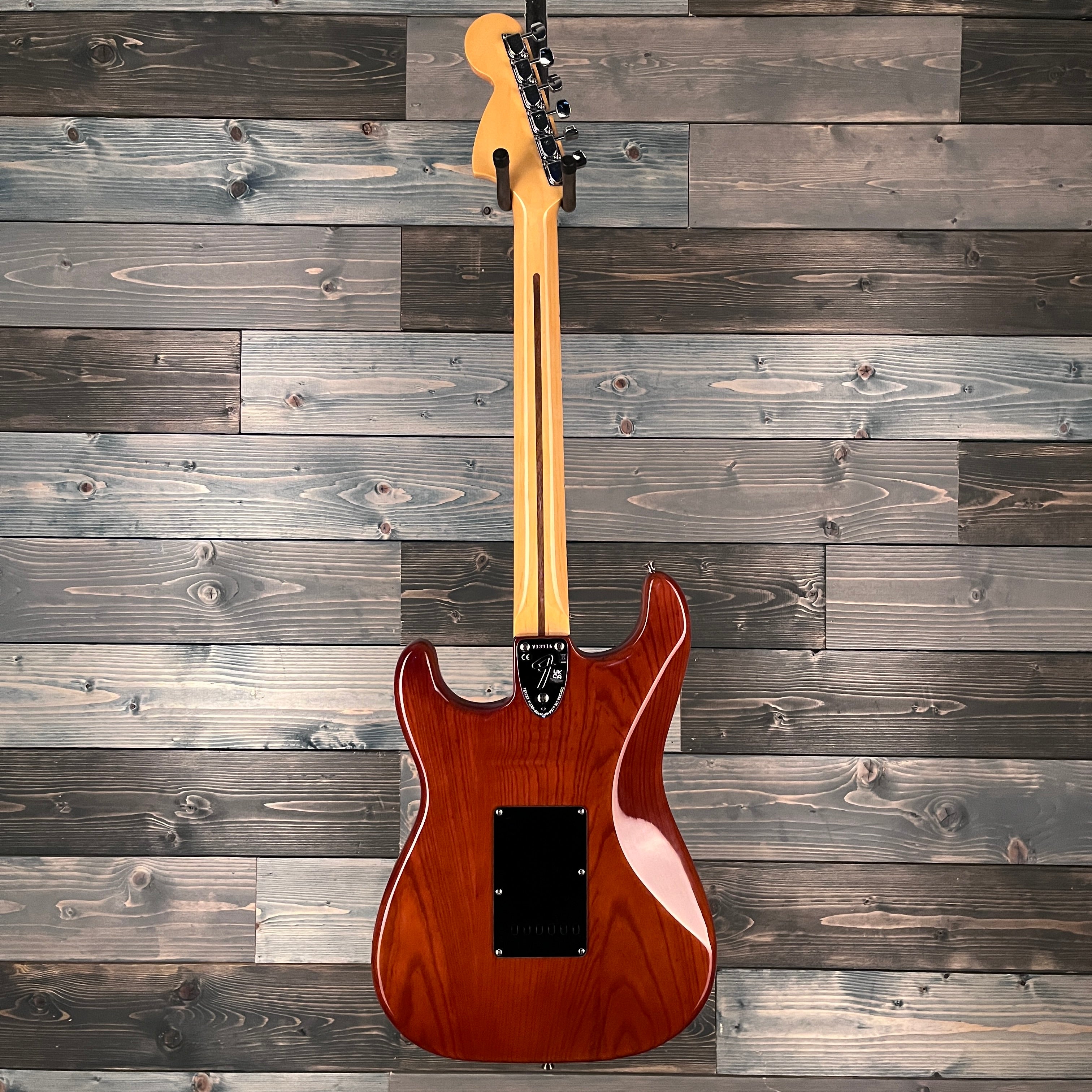 Fender American Vintage II 1973 Stratocaster, Maple Fingerboard, Mocha