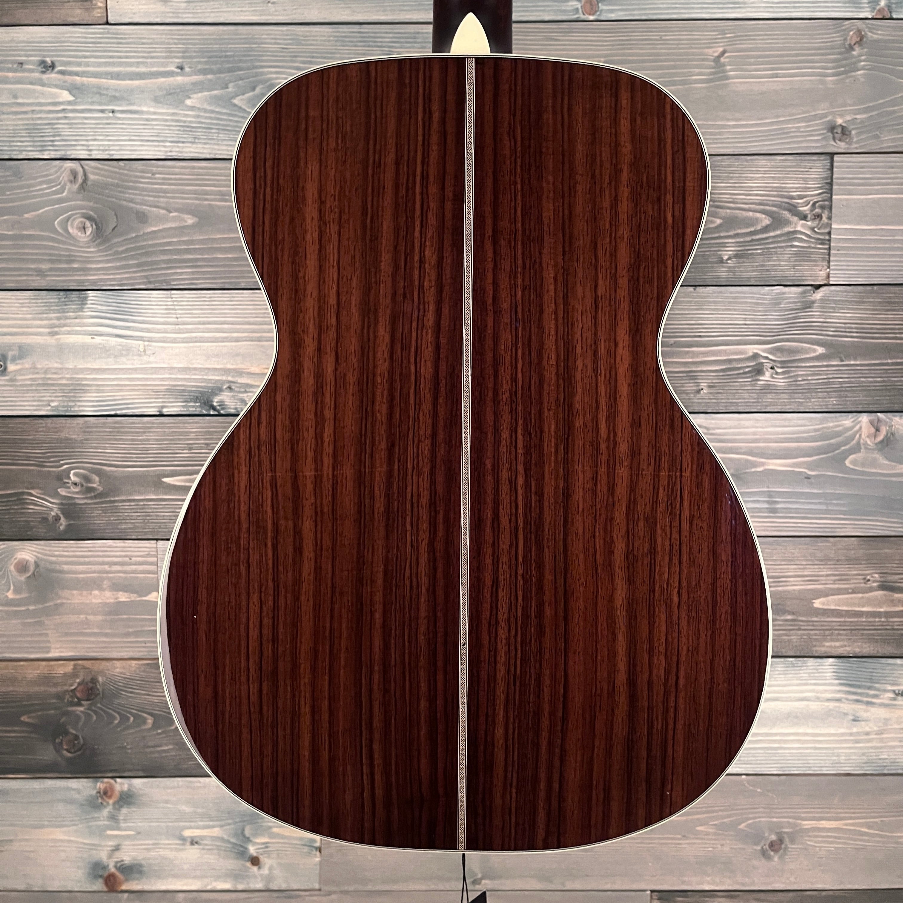 Eastman Guitars E8OM-TC Natural Thermocured Orchesta Acoustic Guitar