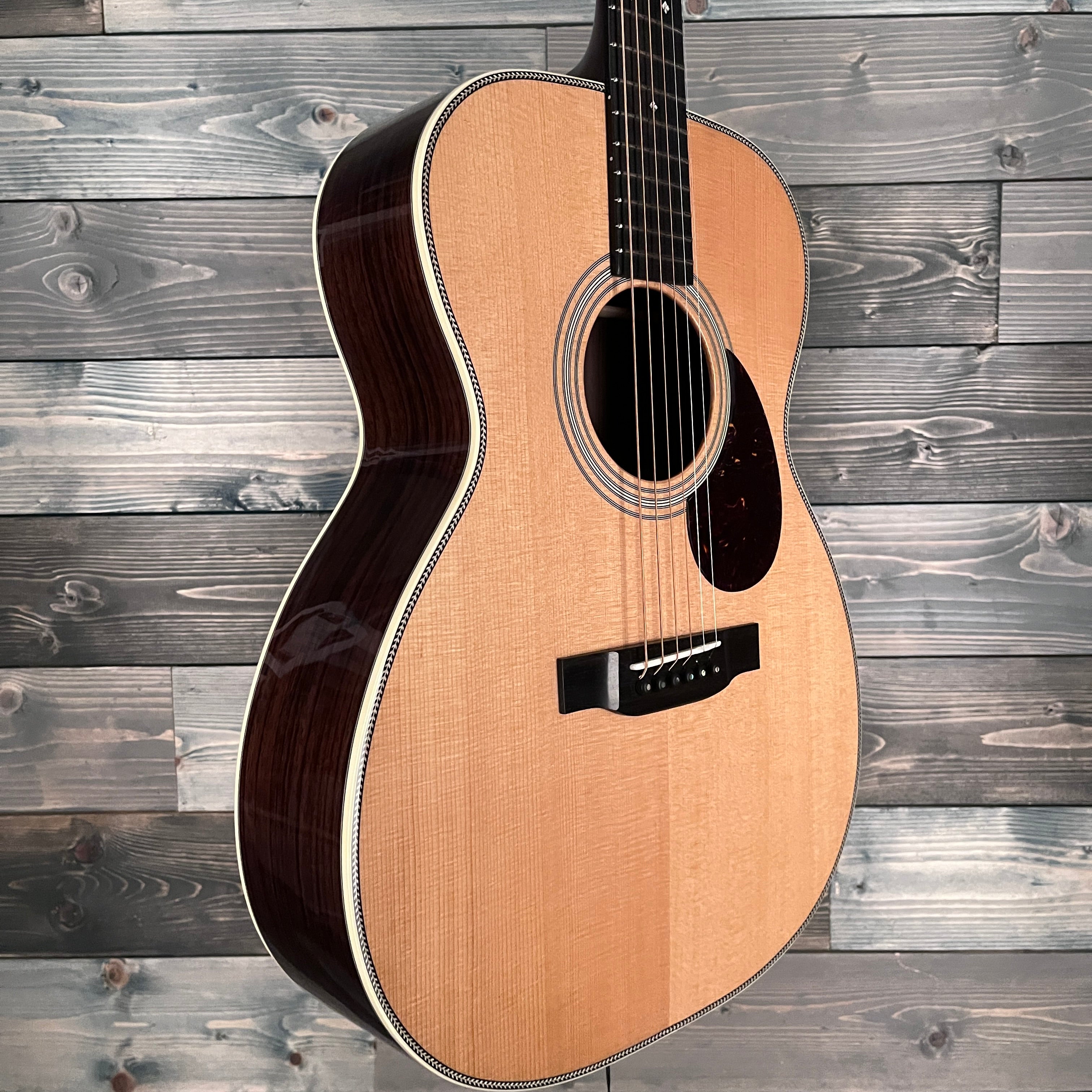 Eastman Guitars E8OM-TC Natural Thermocured Orchesta Acoustic Guitar