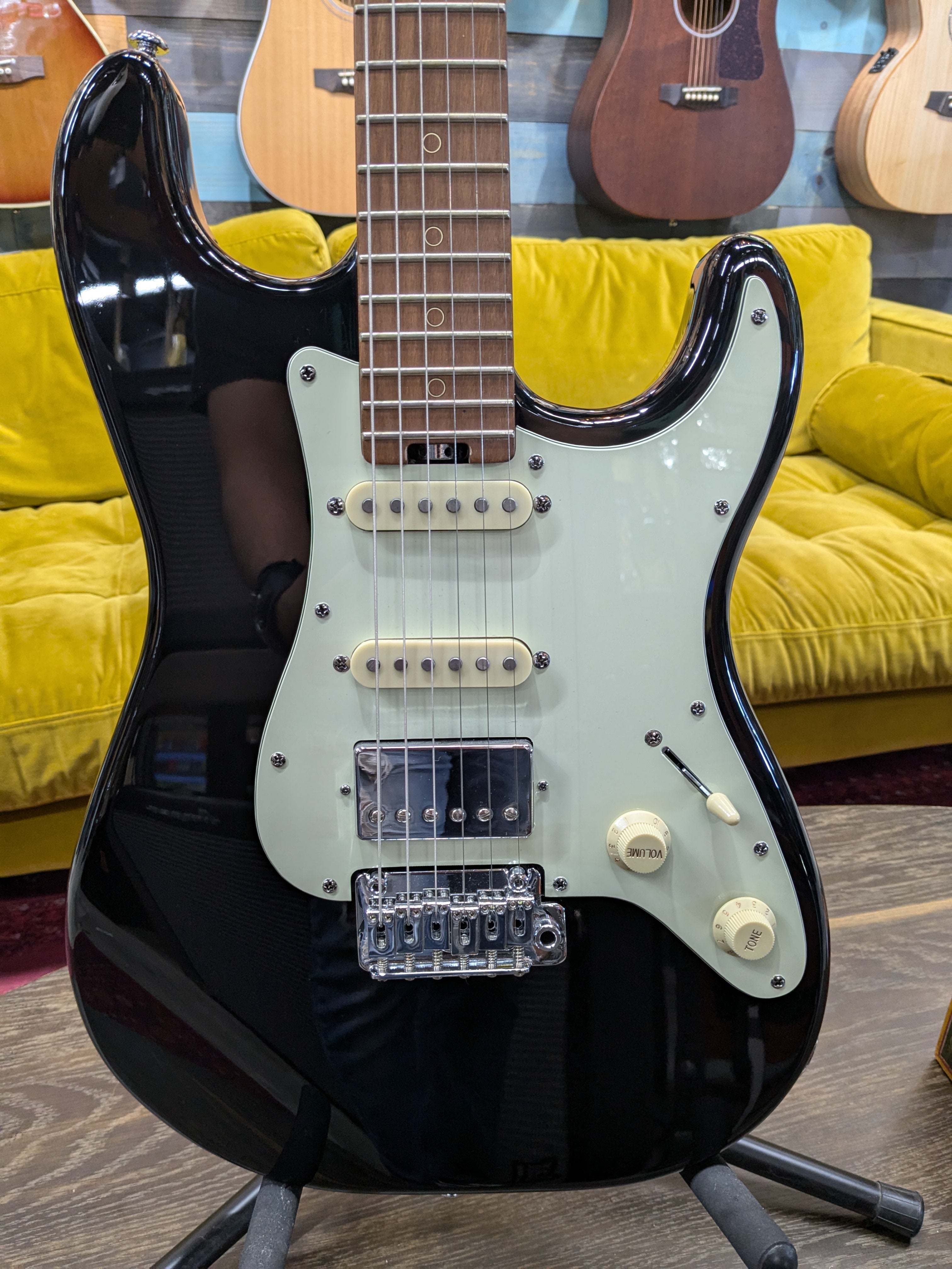 USED Schecter 274 Nick Johnston Traditional - Black