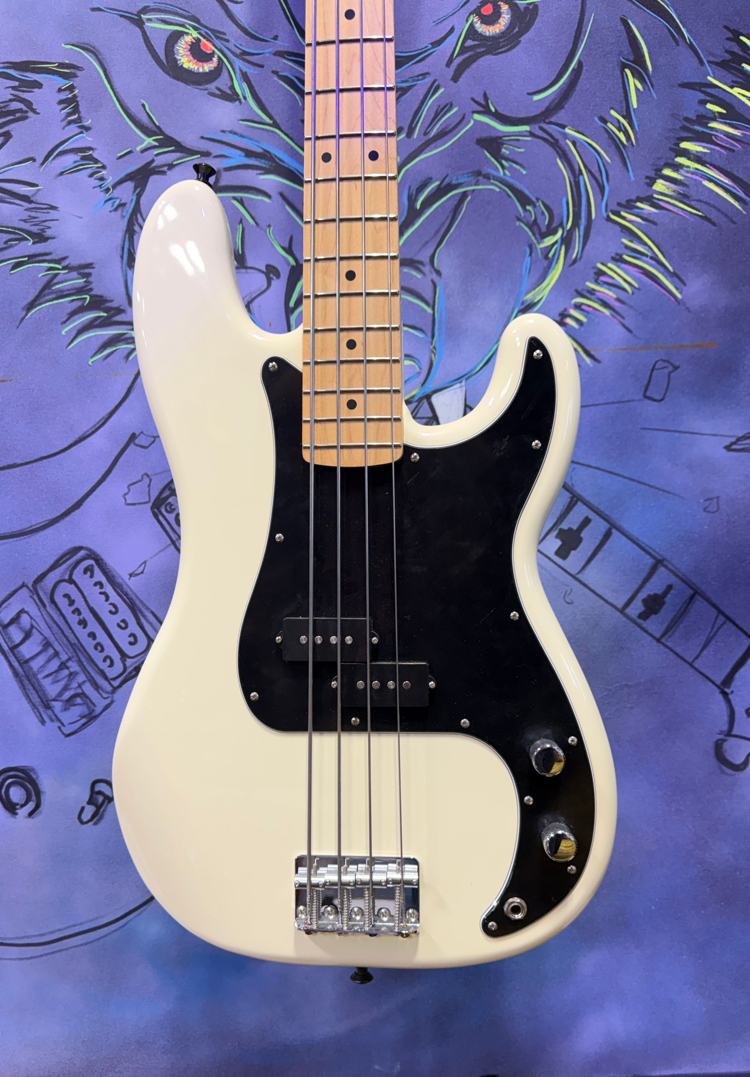 USED Fender Standard Precision Bass - Olympic White