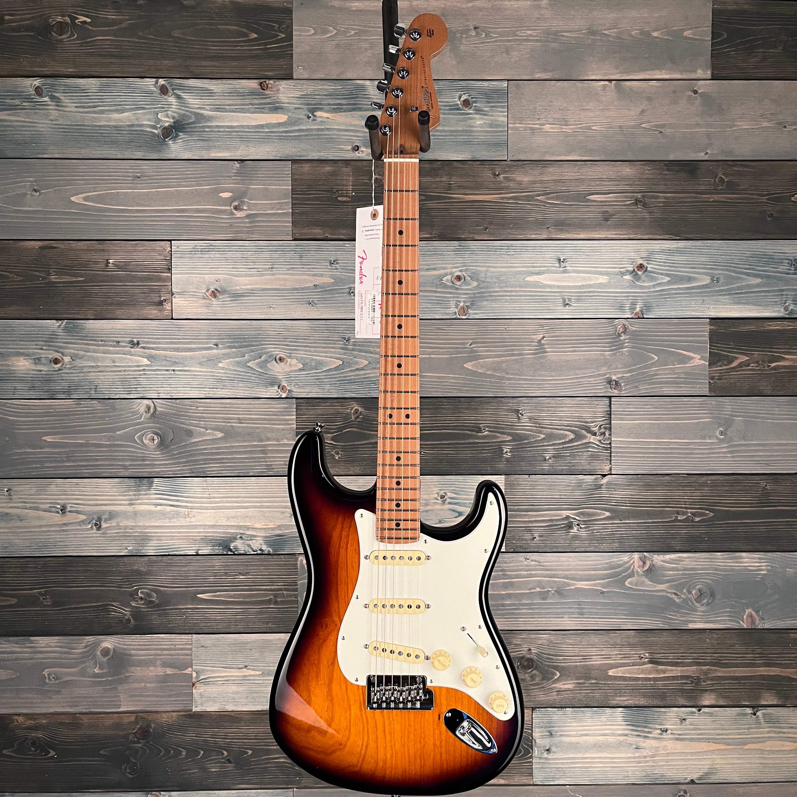 Fender American Pro II Stratocaster, Roasted Maple FB, 2-Tone Sunburst