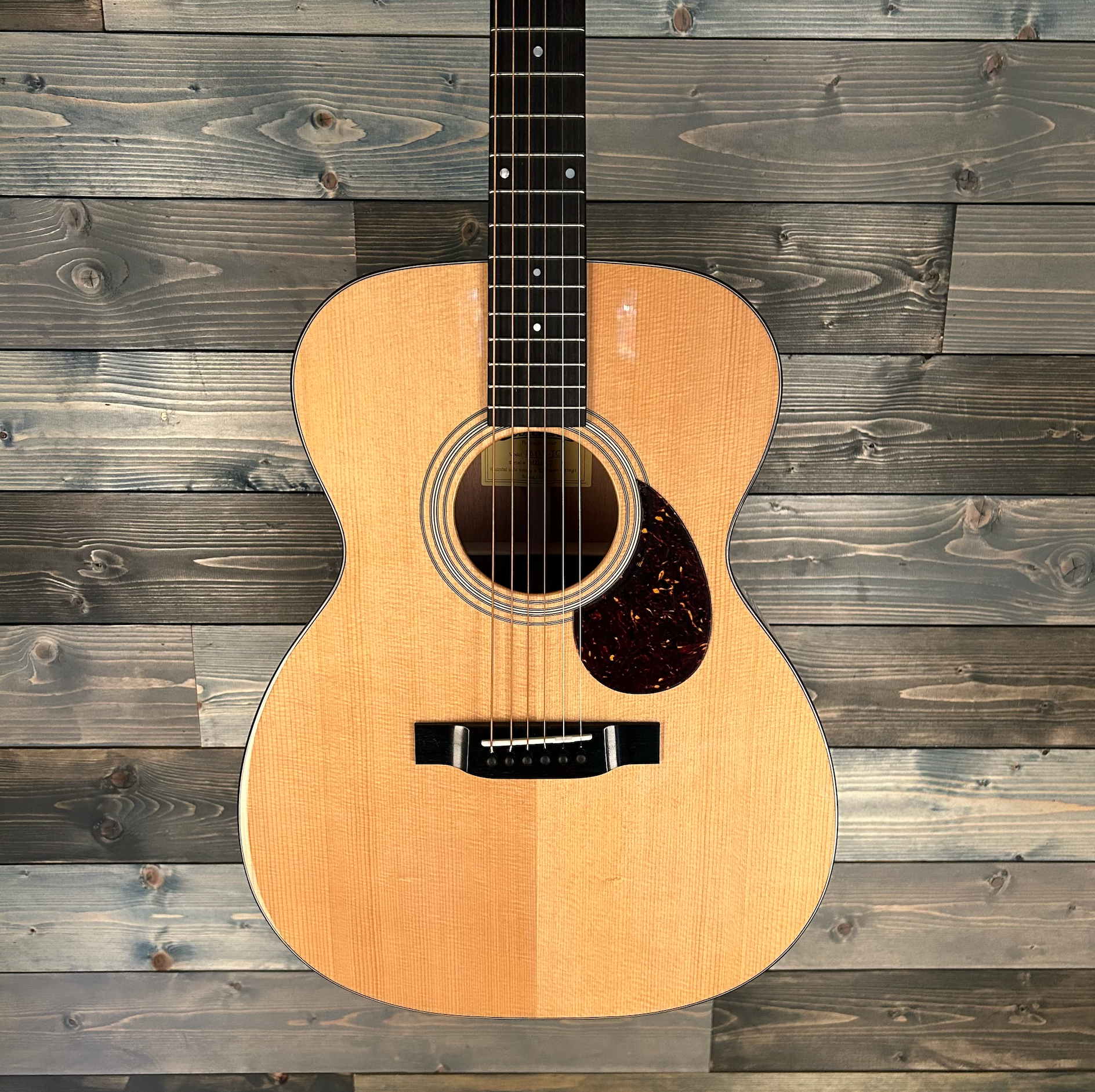 Eastman Guitars E6OM-TC Swiss Alpine Spruce Thermocured Solid Top Acoustic