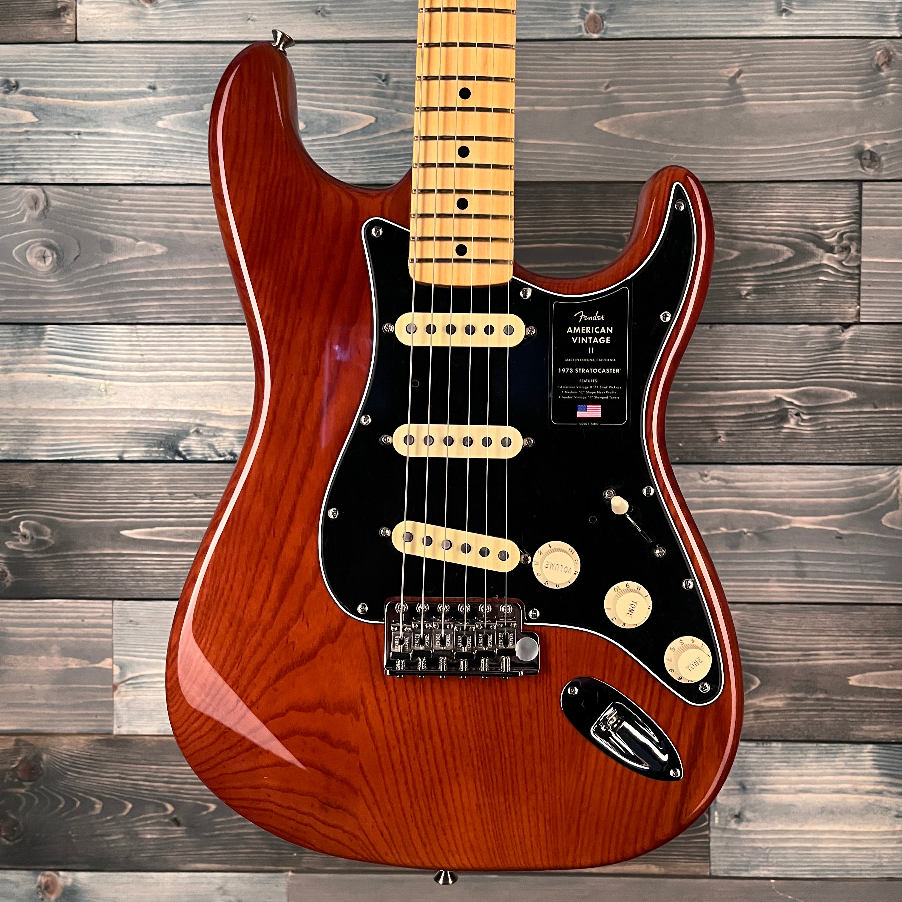 Fender American Vintage II 1973 Stratocaster, Maple Fingerboard, Mocha