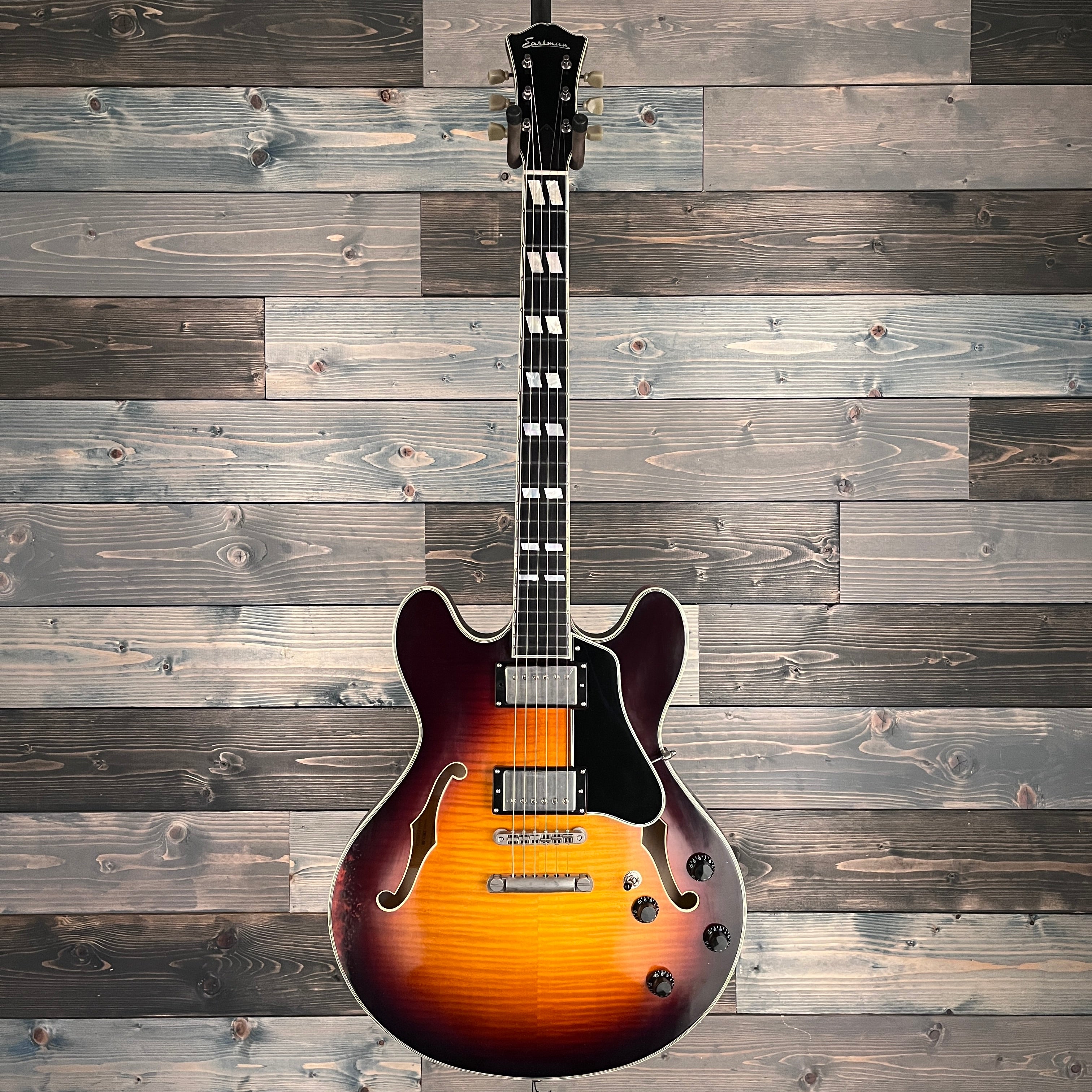Eastman T59/v Antique Varnish Electric - Antique Sunburst