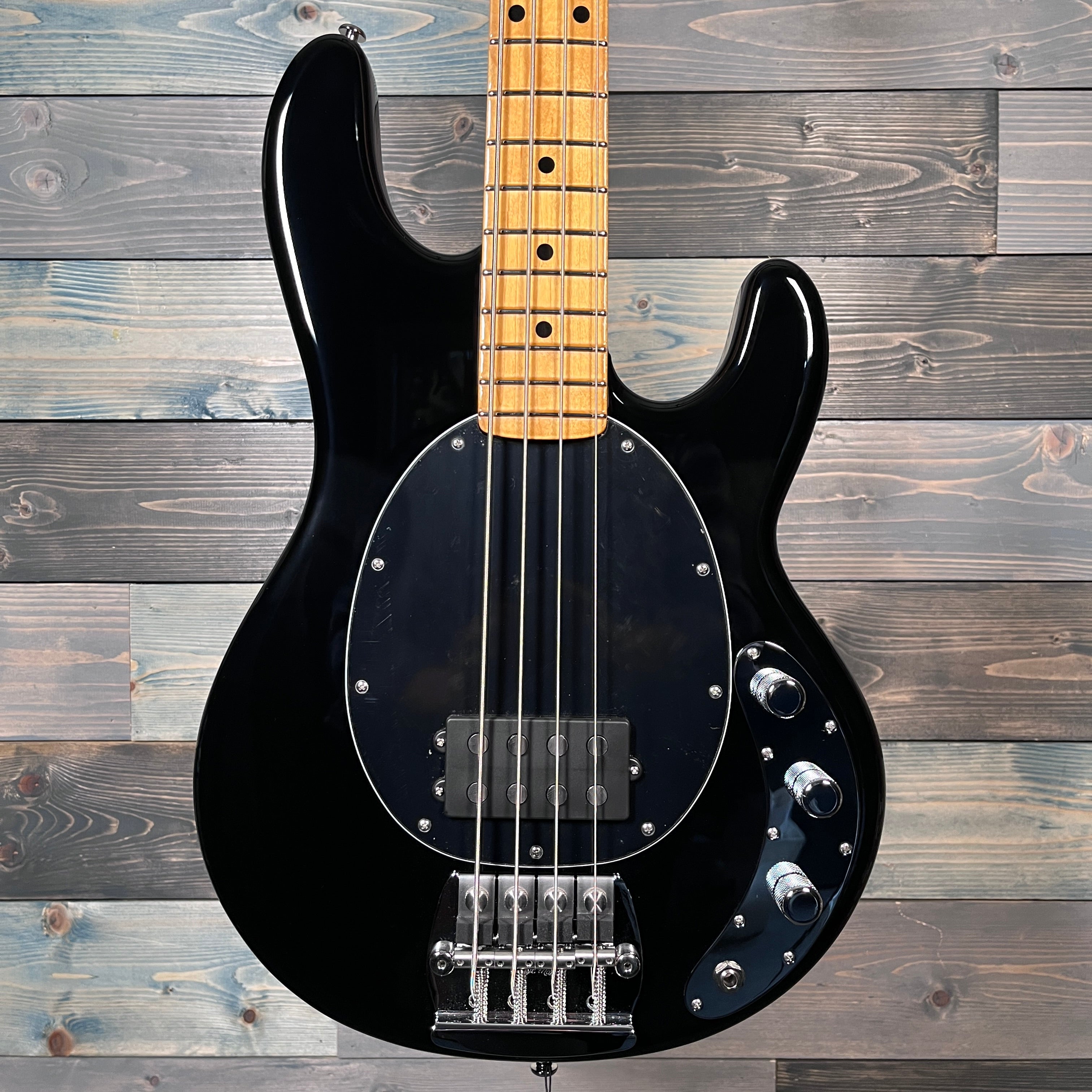 Ernie Ball Music Man Retro '70s StingRay Bass - Black