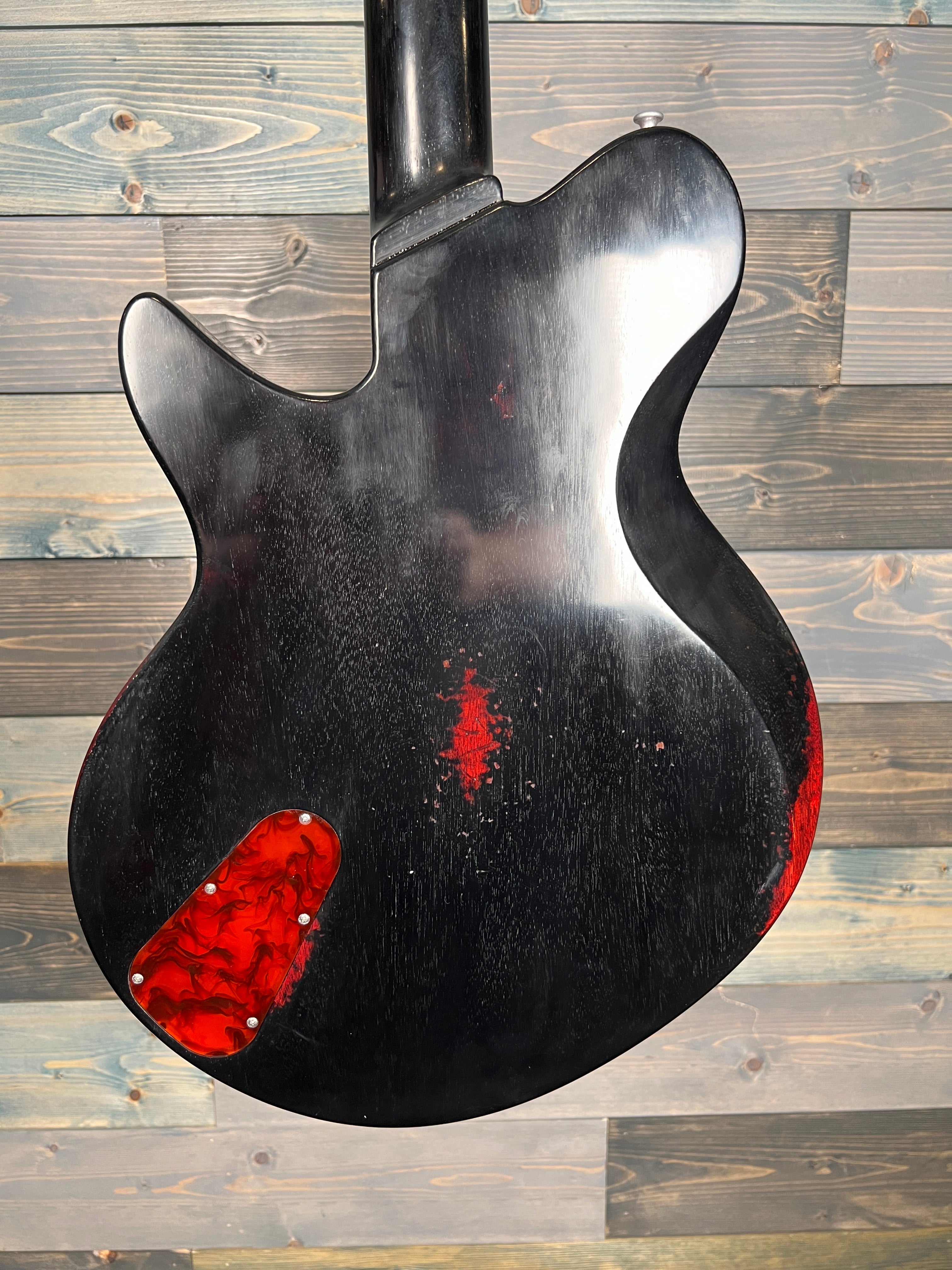 Eastman Juliet/V-Bigsby Electric - Antique Black