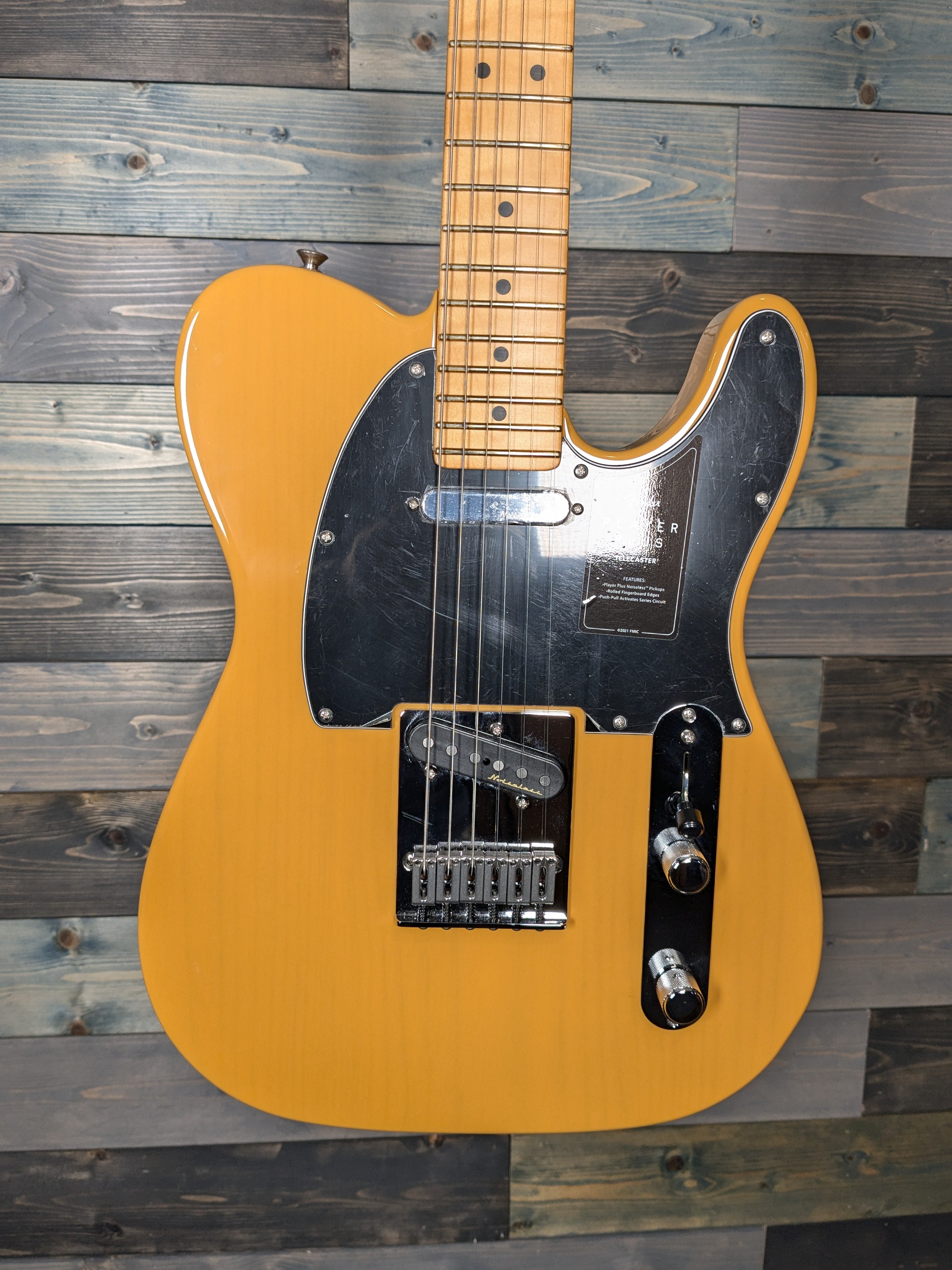 DEMO Fender Player Plus Telecaster, Maple Fingerboard, Butterscotch Blonde