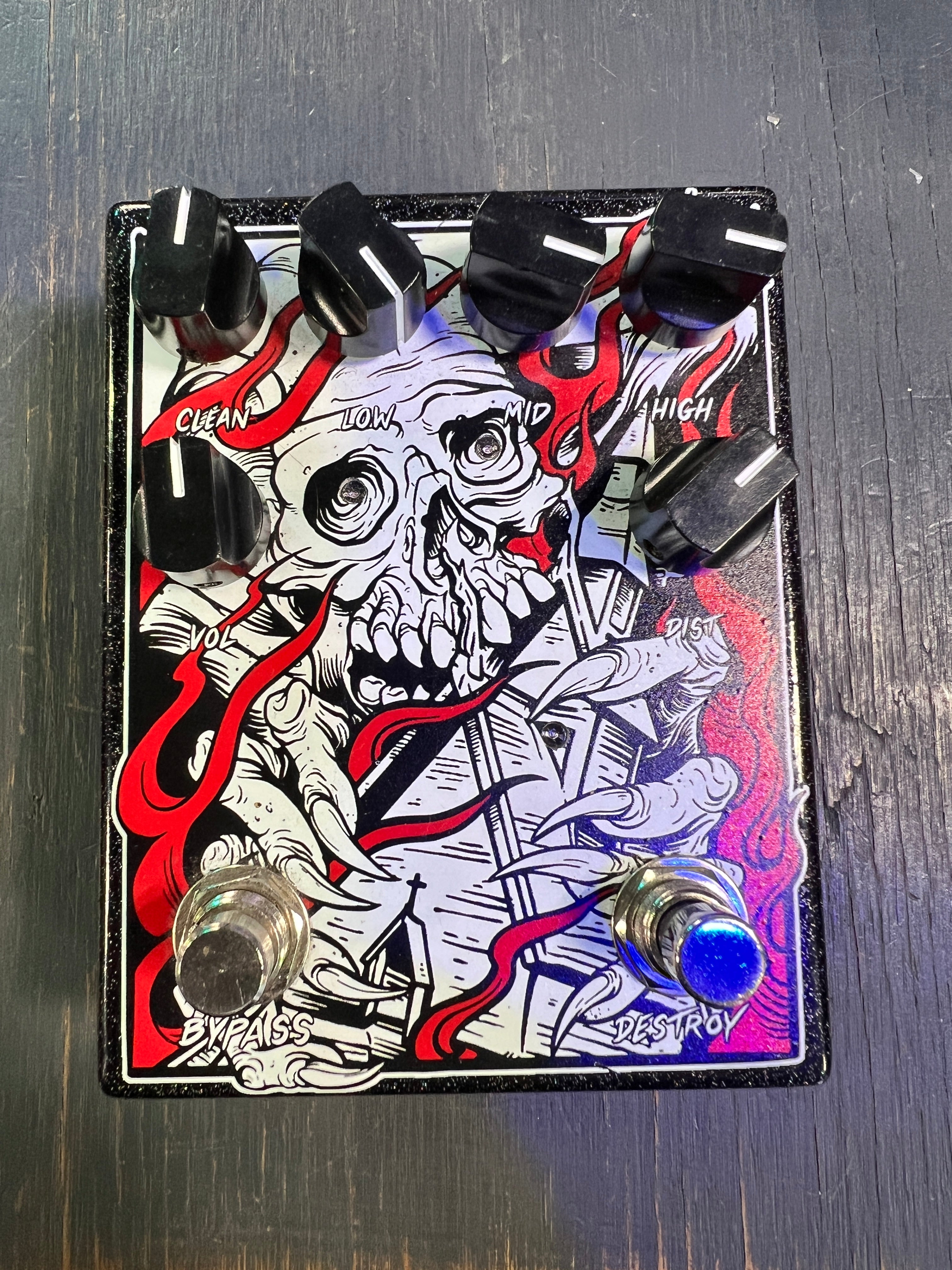USED Abominable Electronics Throne Torcher Distortion Pedal