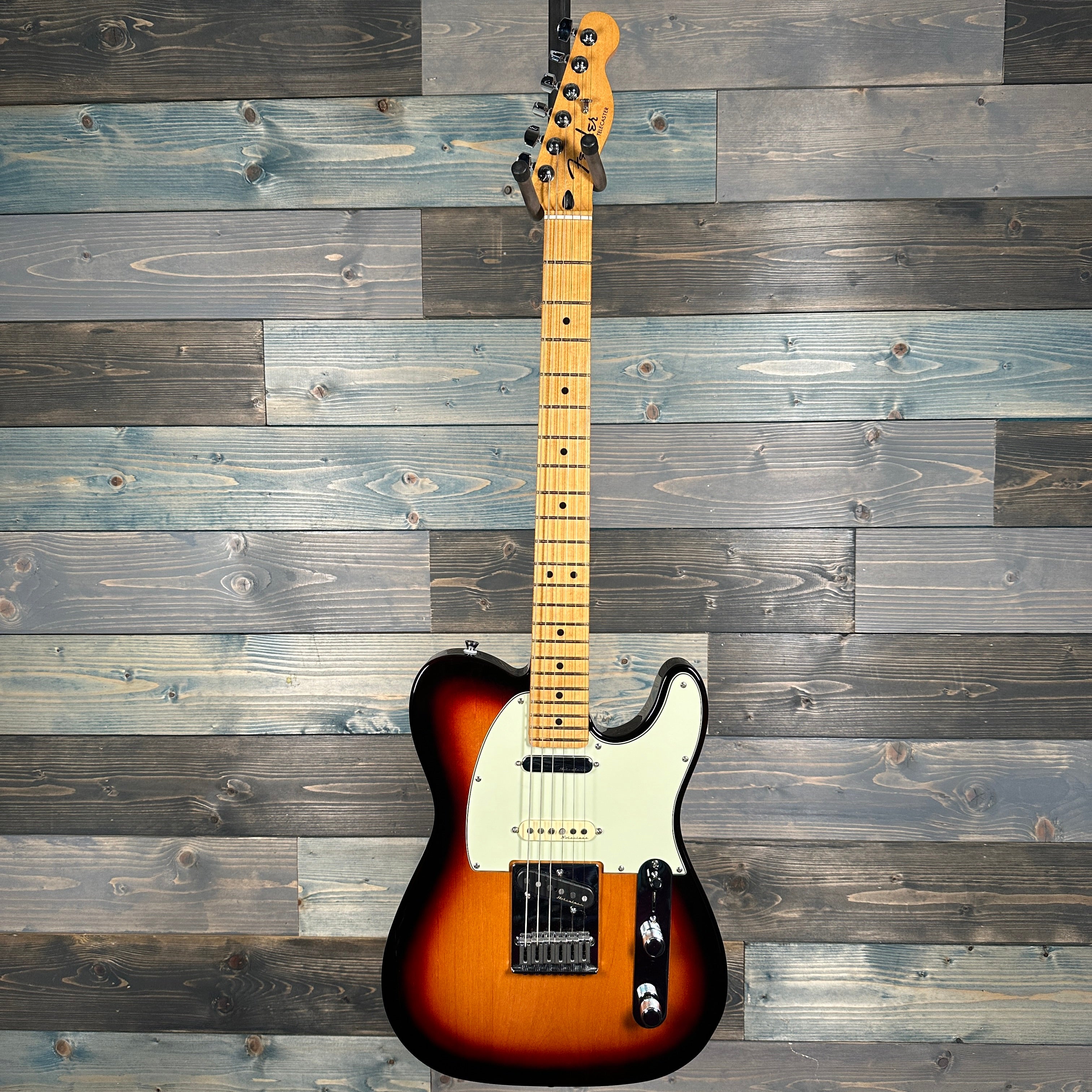 USED Fender Player Plus Nashville Tele Maple Fingerboard Sunburst