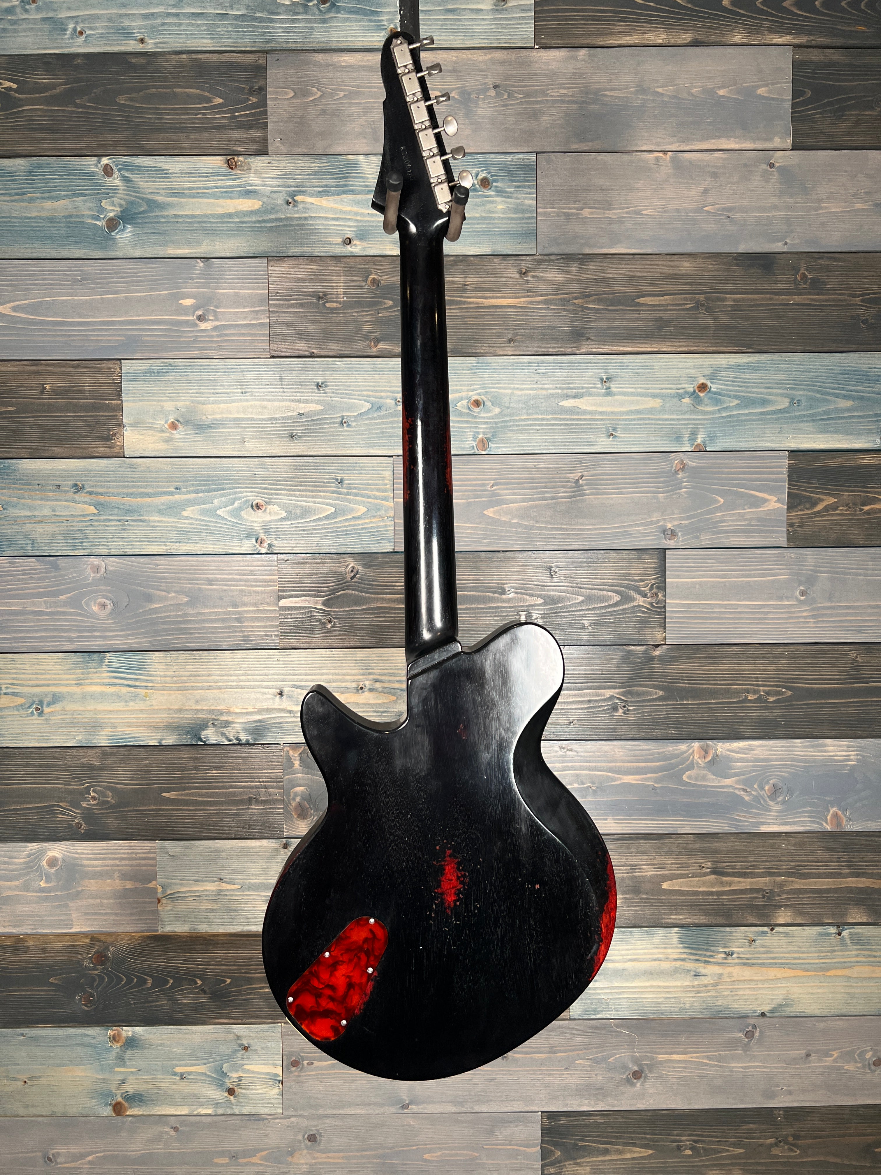 Eastman Juliet/V-Bigsby Electric - Antique Black