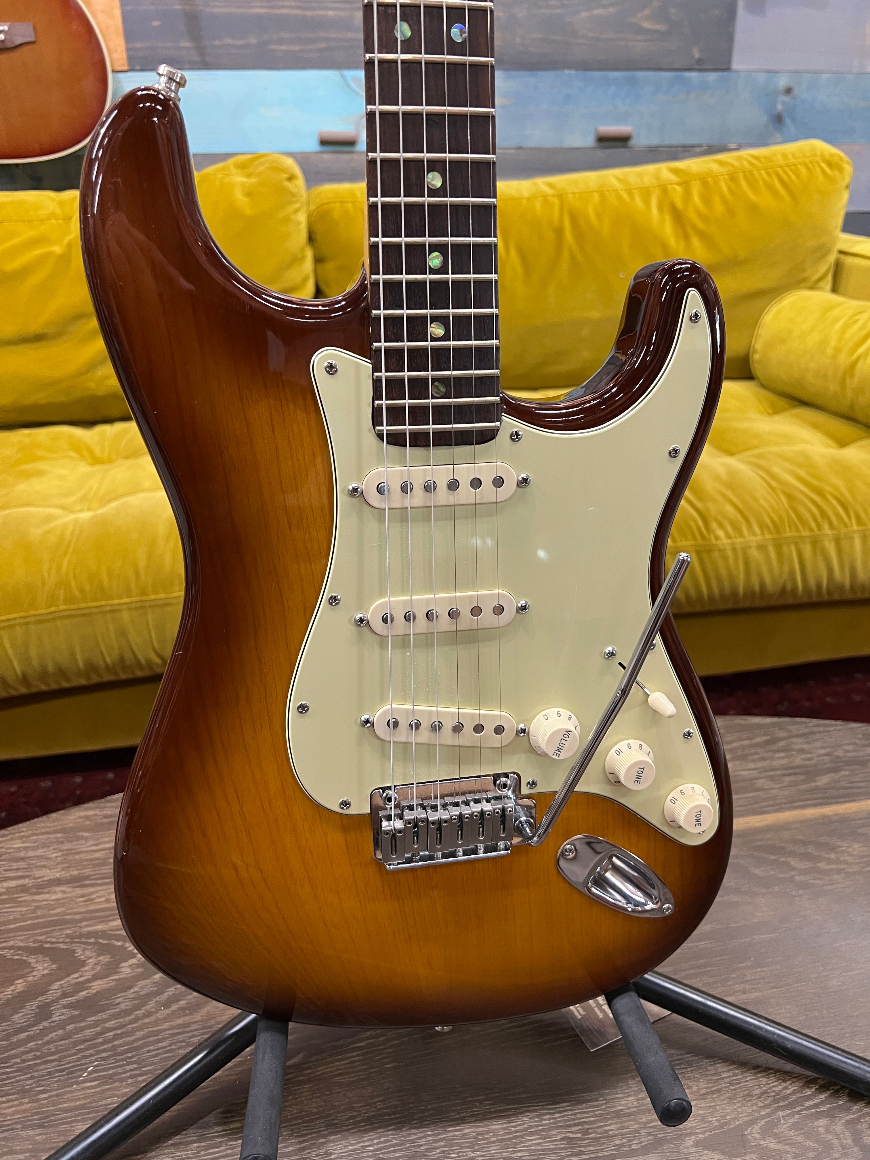 USED American Deluxe Partscaster Stratocaster - Sienna Sunburst