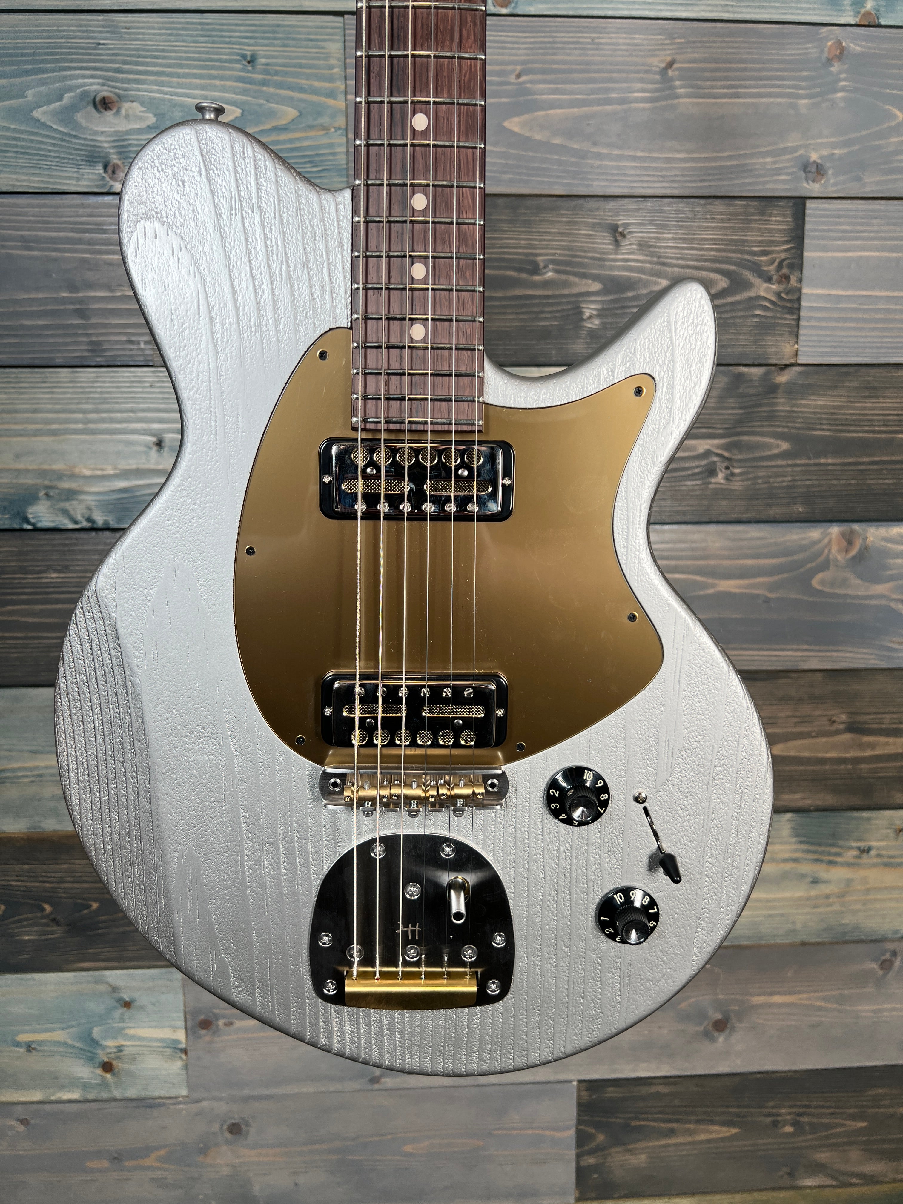 Eastman D'Ambrosio Offset '63 Electric Guitar - Inca Silver