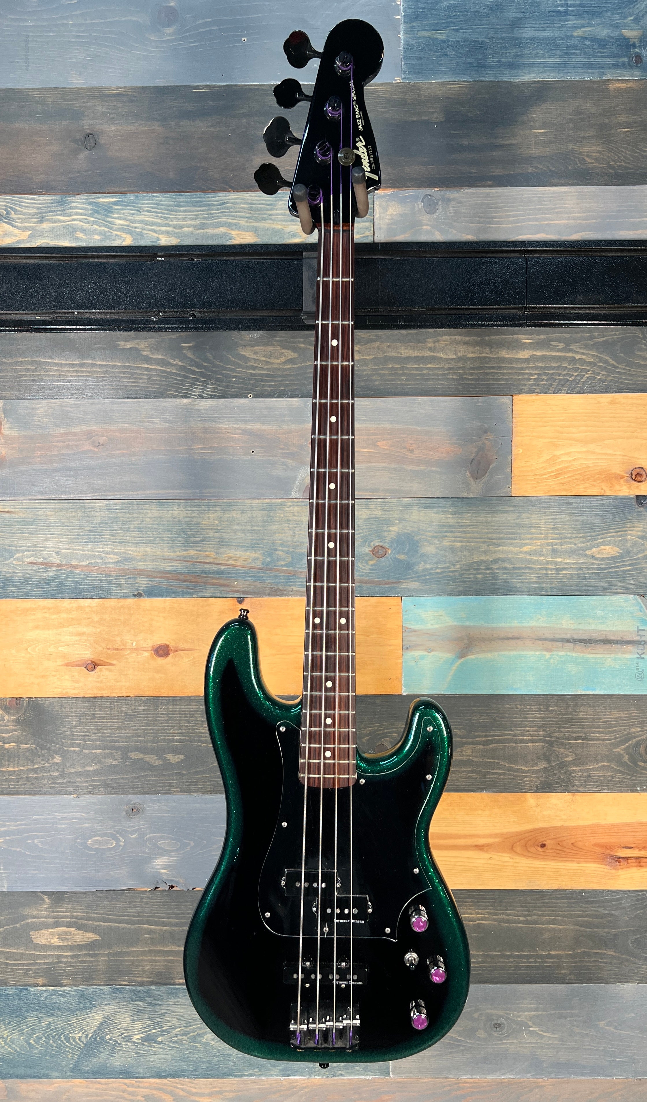 USED Fender Jazz Bass Special - CUSTOM COLOR