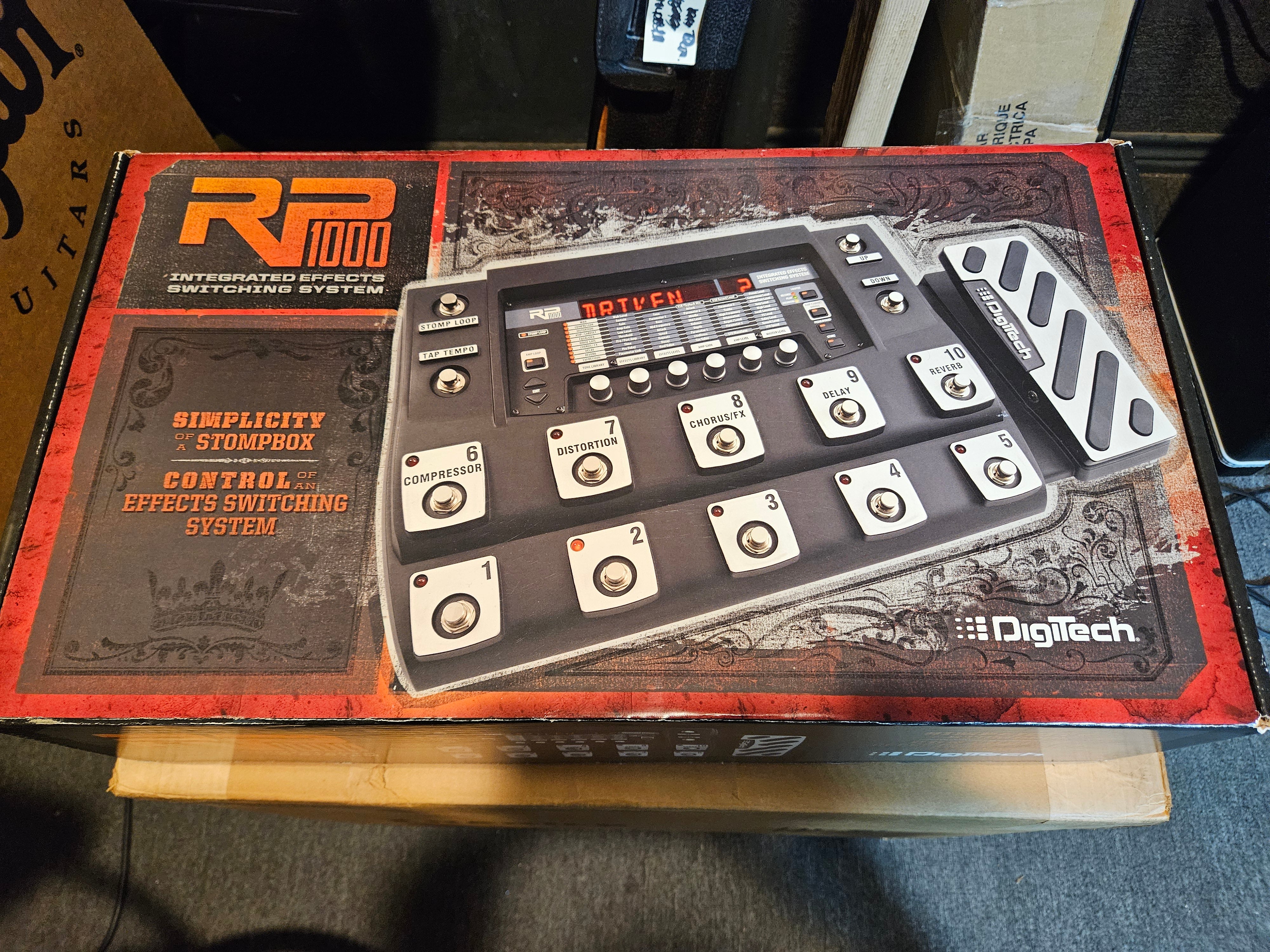 USED Digitech RP1000 Multi-Effects Switching System