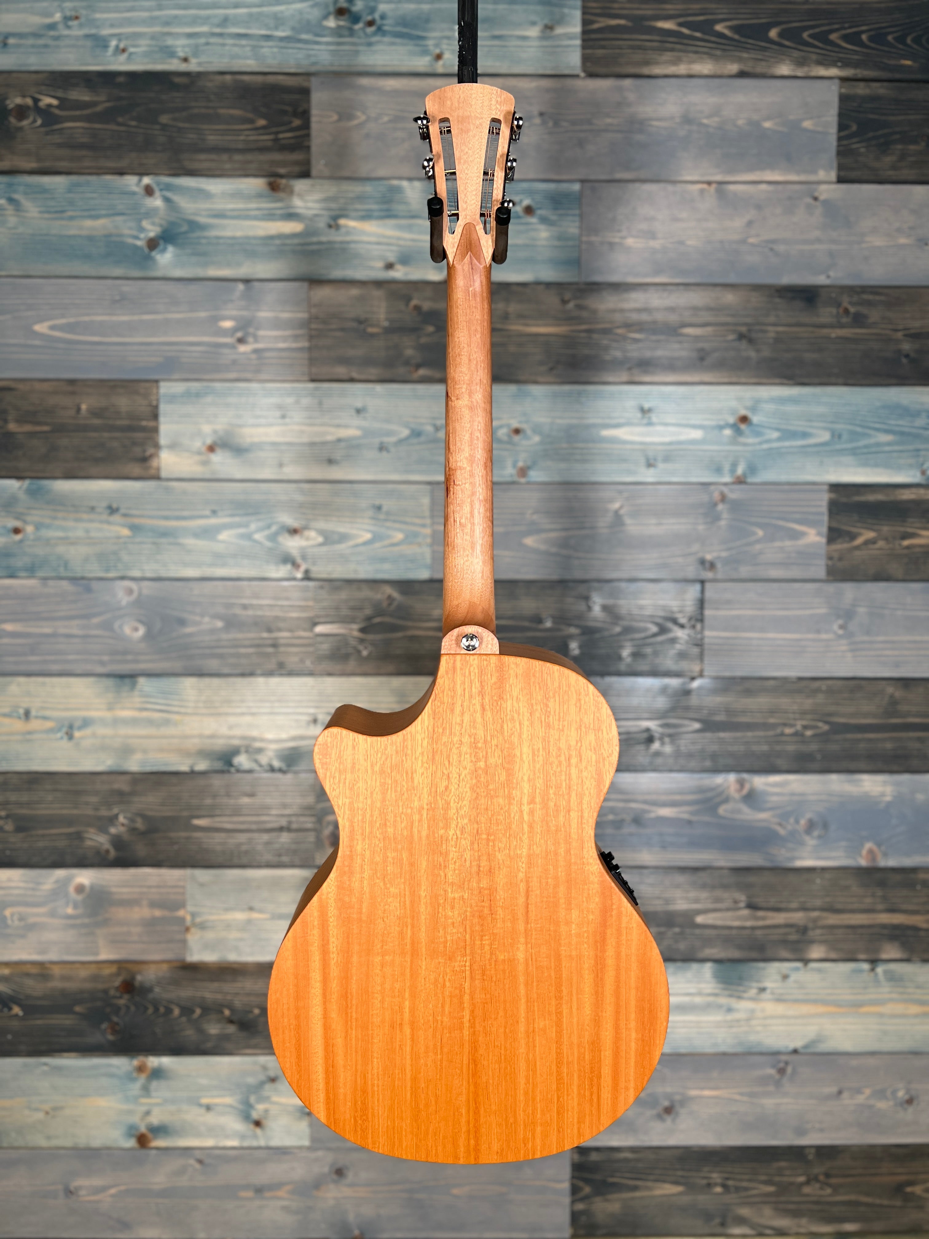 Cole Clark Studio Recording Angel Series 2 Sitka Spruce top Mahogany Back and Sides