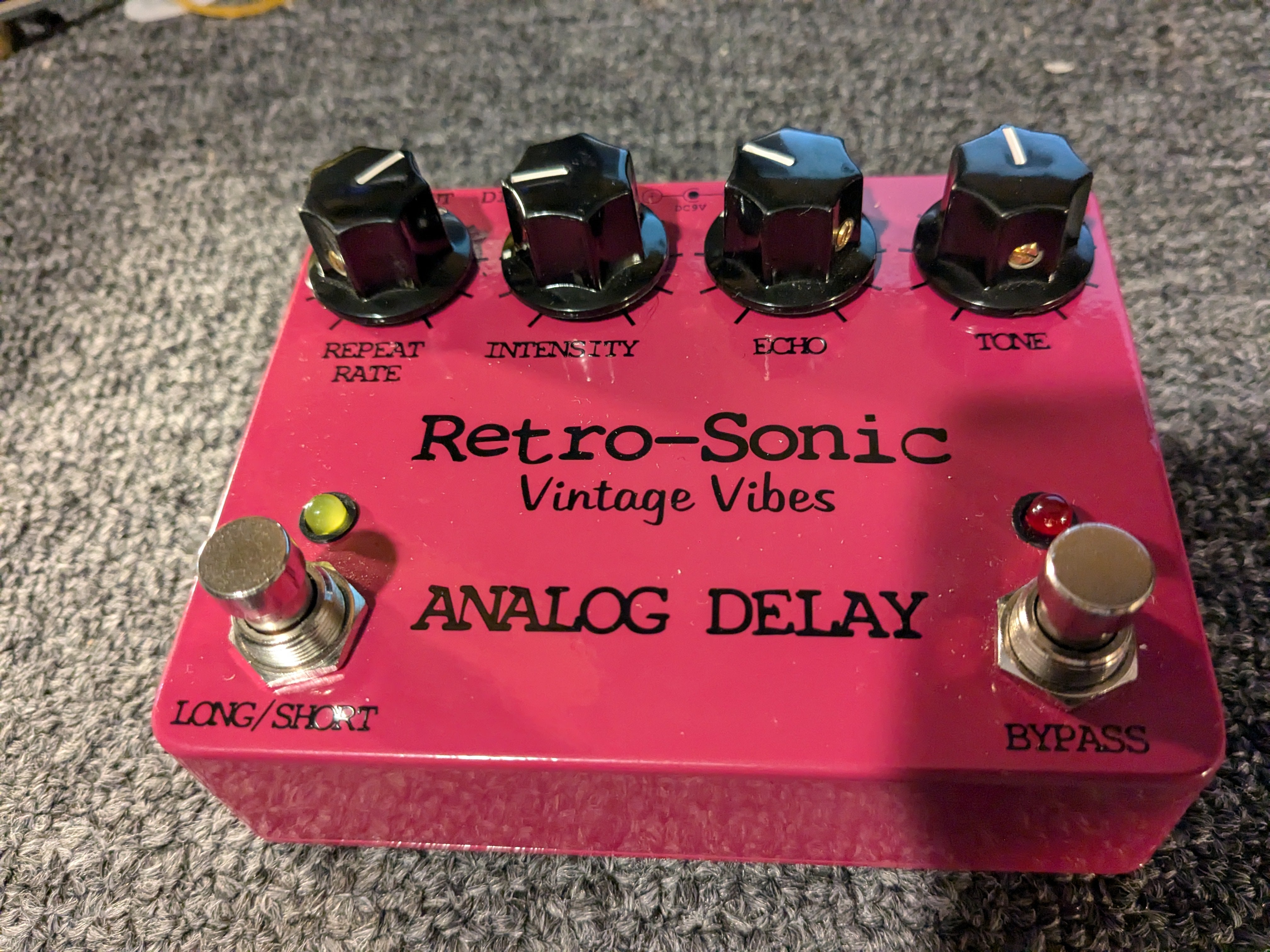 USED Retro Sonic Analog Delay