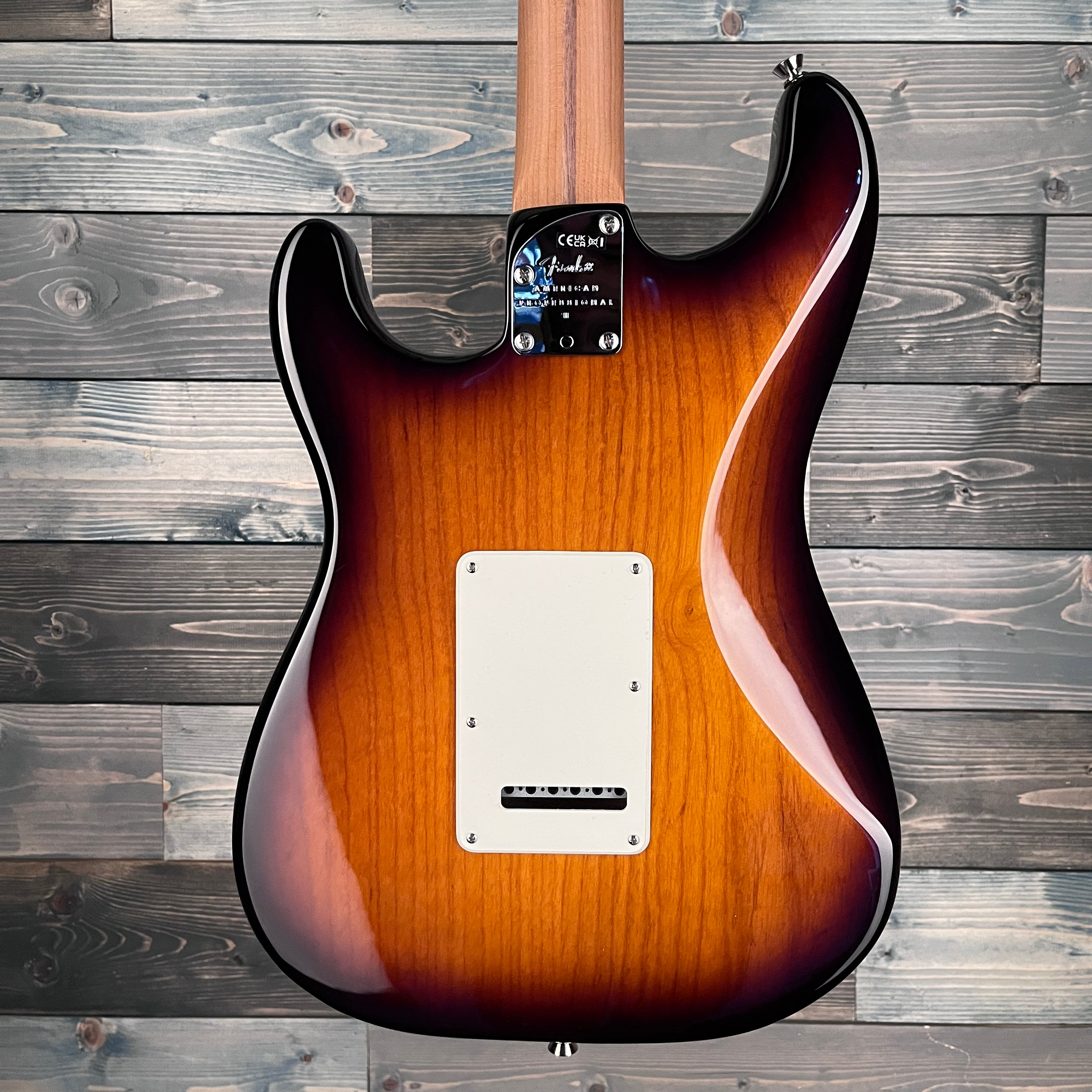 Fender American Pro II Stratocaster, Roasted Maple FB, 2-Tone Sunburst