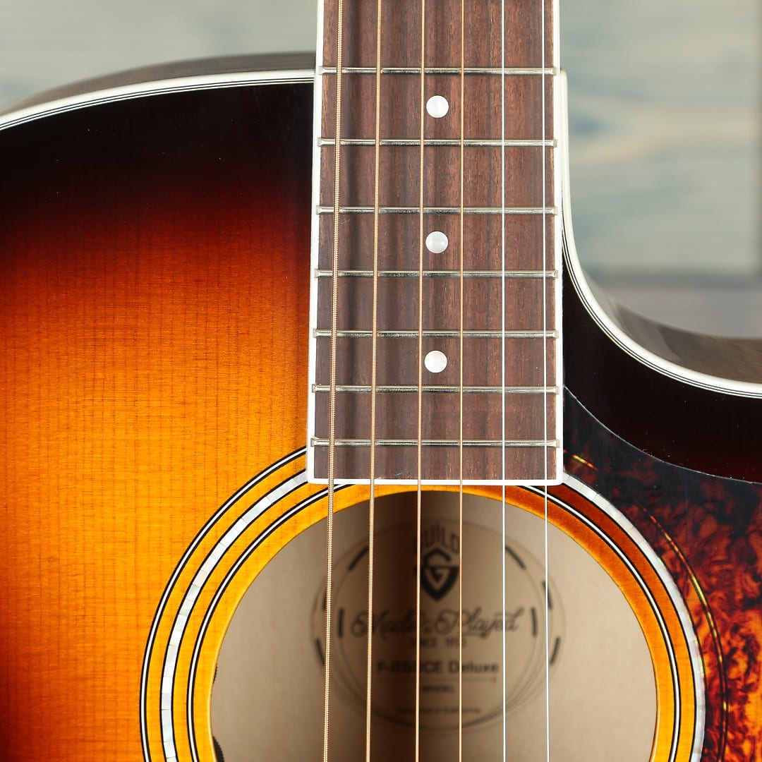 Guild F-250CE Deluxe Jumbo Acoustic - Antique Burst Gloss