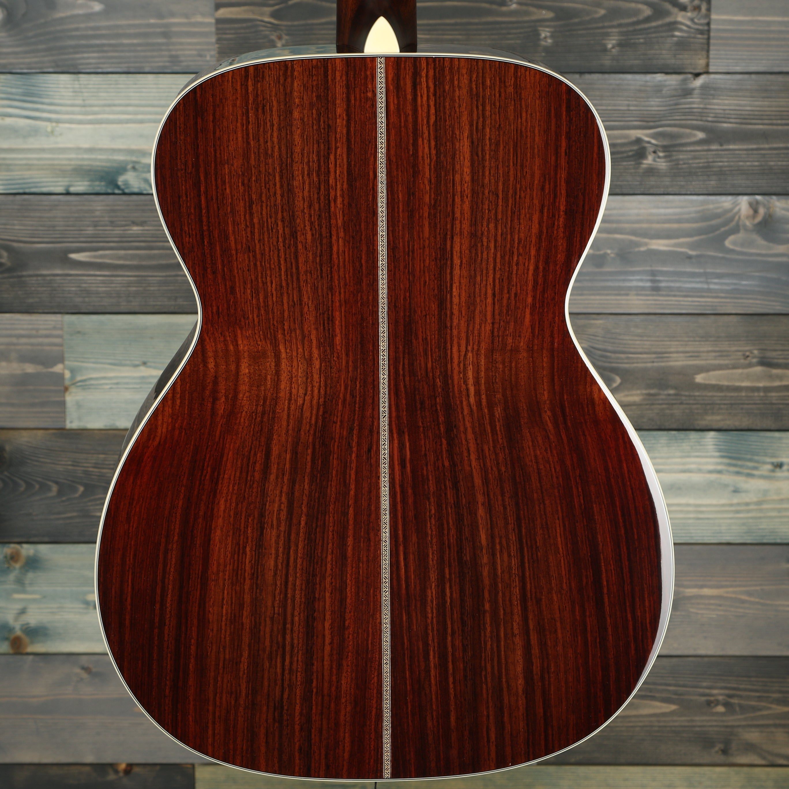 Eastman Guitars E20OM-TC Thermocured Solid Top Acoustic Guitar