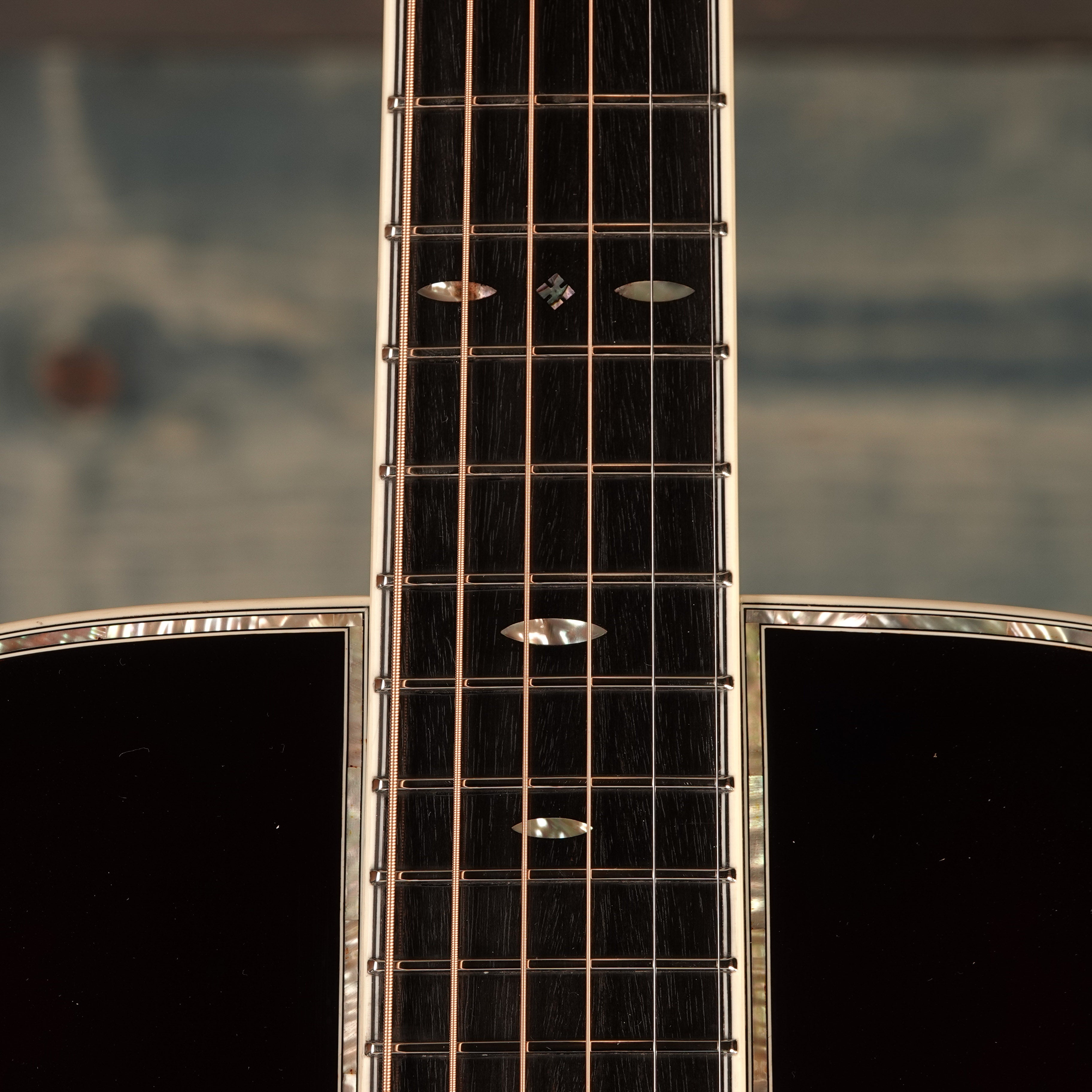 Eastman Guitars E40OM-SB Sunburst Solid Rosewood Acoustic Guitar