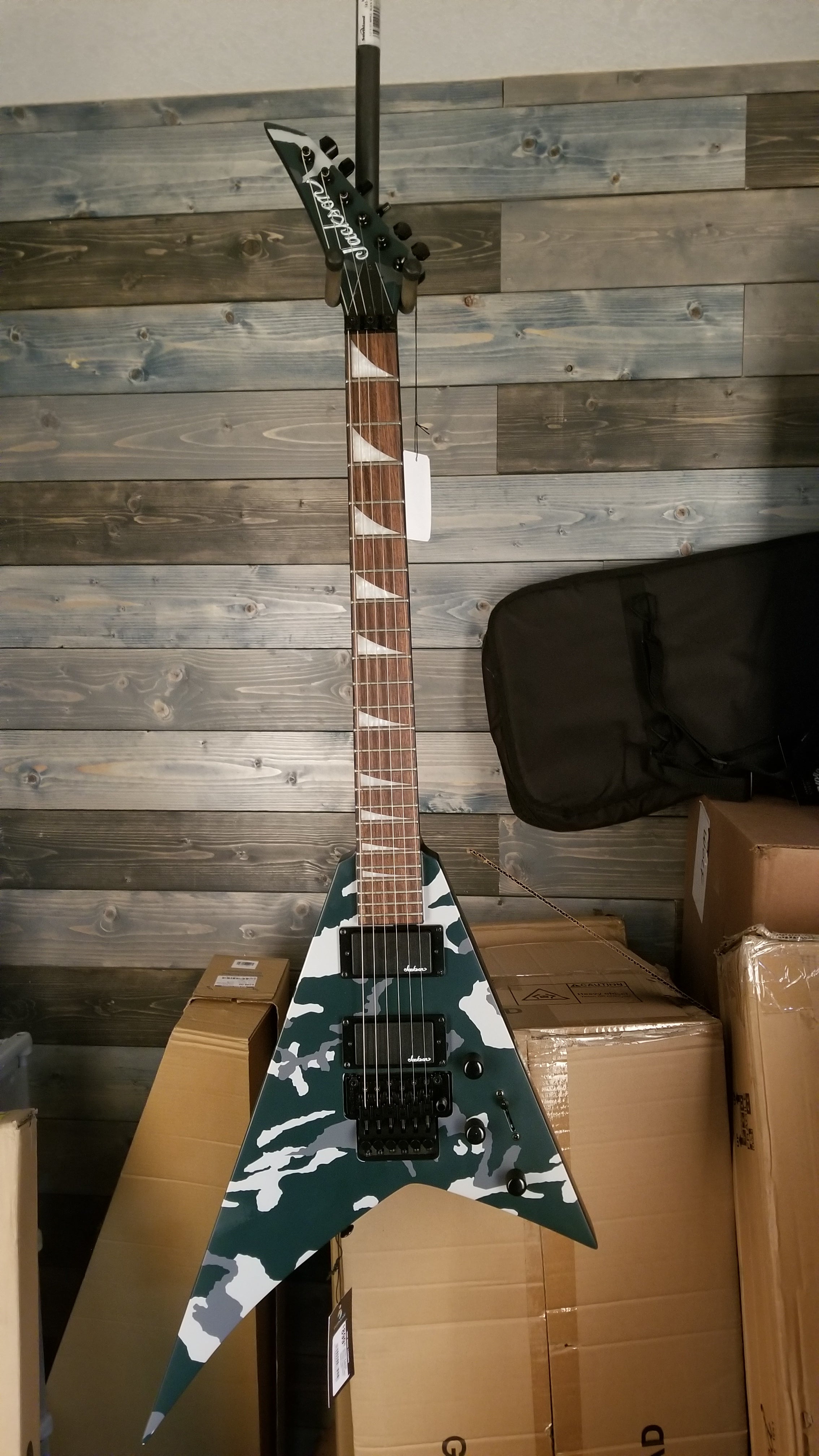 BLEM Jackson X Series Rhoads RRX24 Camo, Laurel Fingerboard, Black Camo