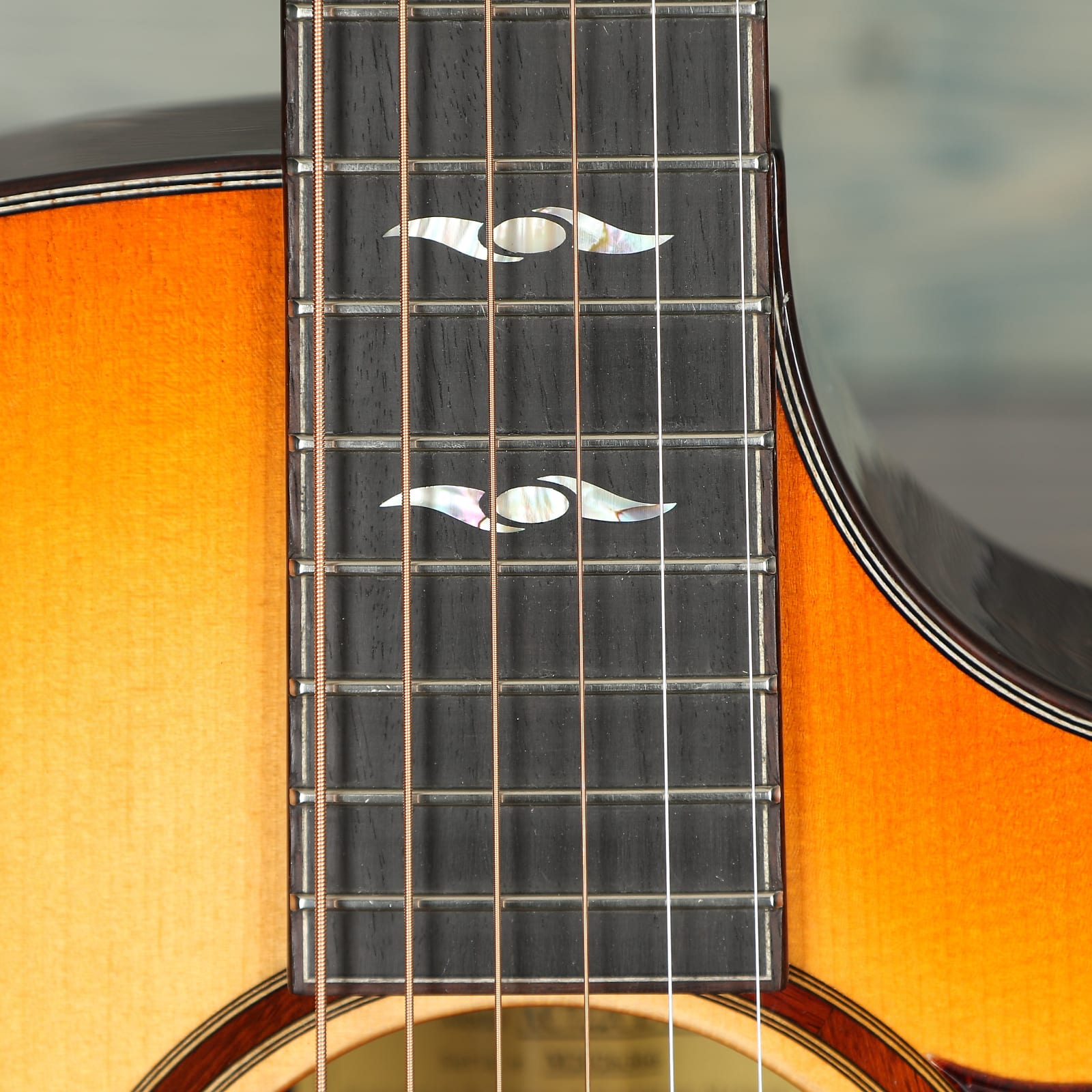 Eastman Guitars AC722CE Cutaway Grand Auditorium A/E Guitar - Dakota Fade