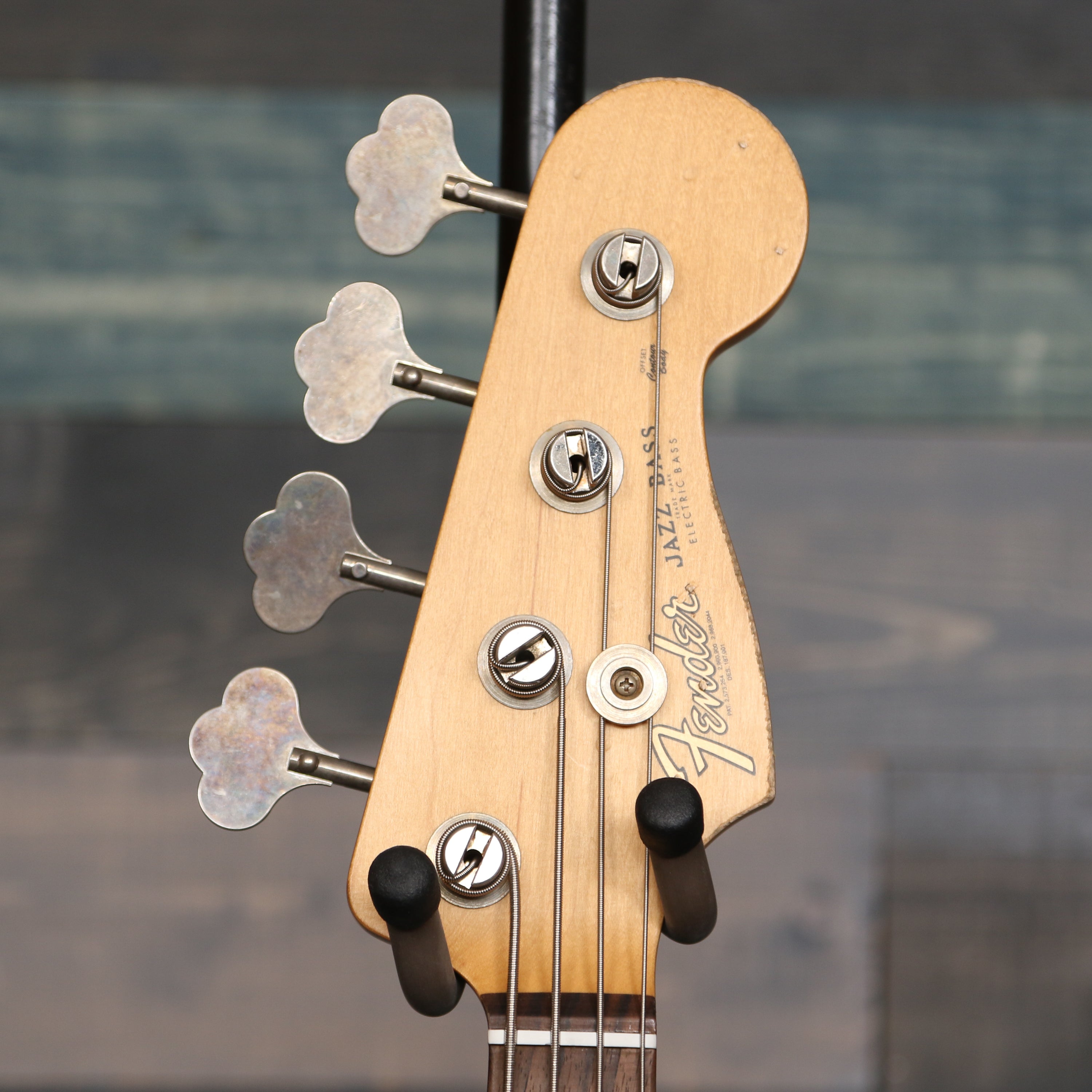 Fender Flea Jazz Bass, Rosewood Fingerboard, Roadworn Shell Pink