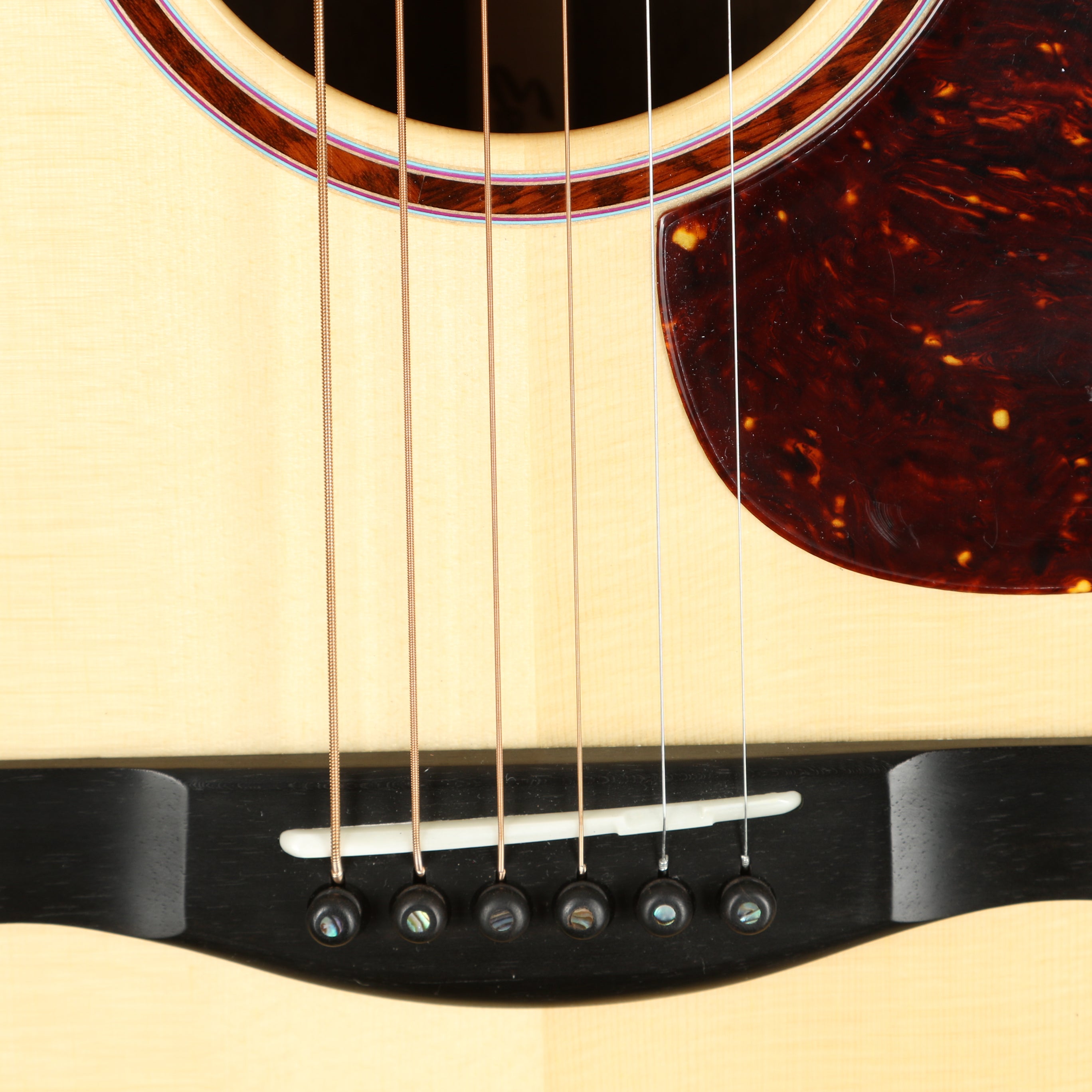 Eastman Guitars AC722CE Cutaway Grand Auditorium A/E Guitar