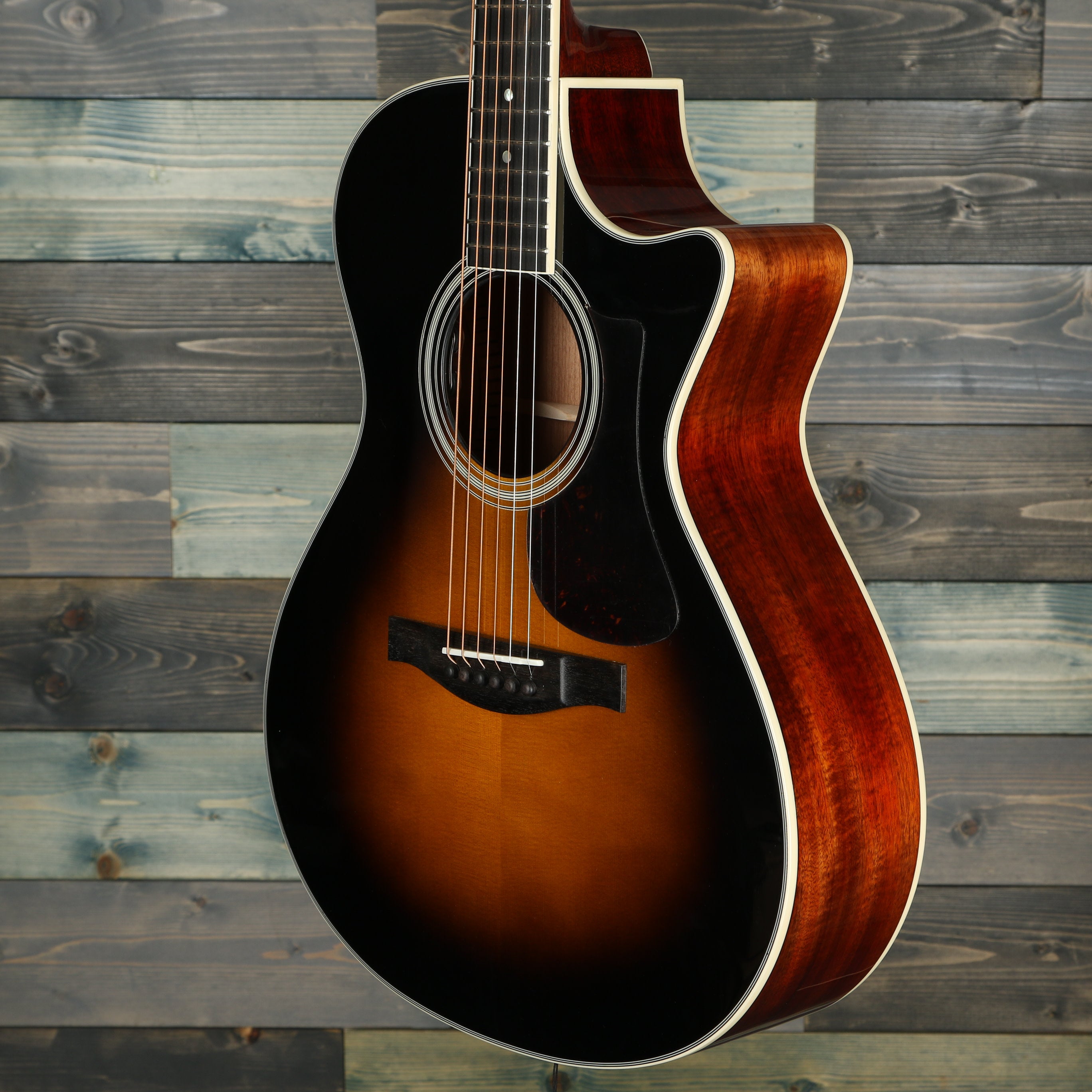 Eastman AC308CE Grand Auditorium Acoustic Guitar - Sunburst