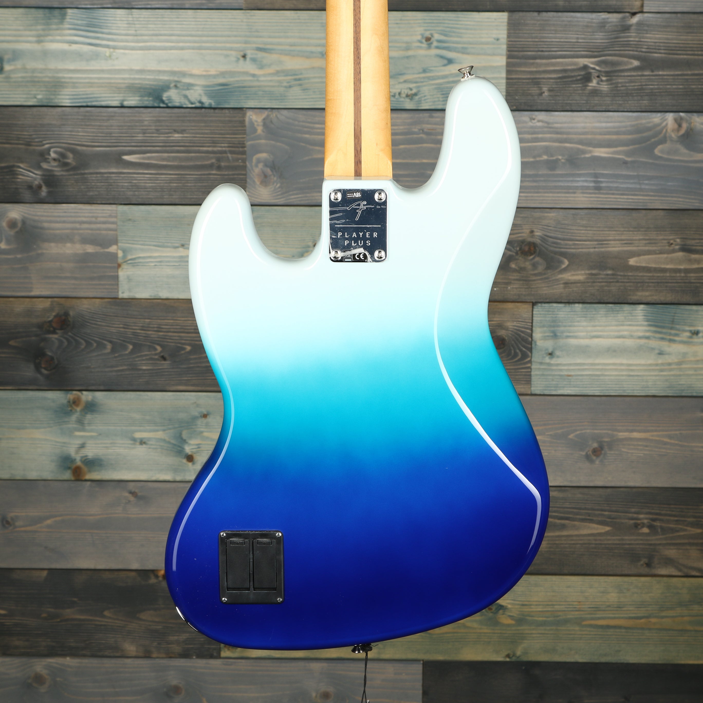 Fender Player Plus Jazz Bass, Pau Ferro Fingerboard, Belair Blue