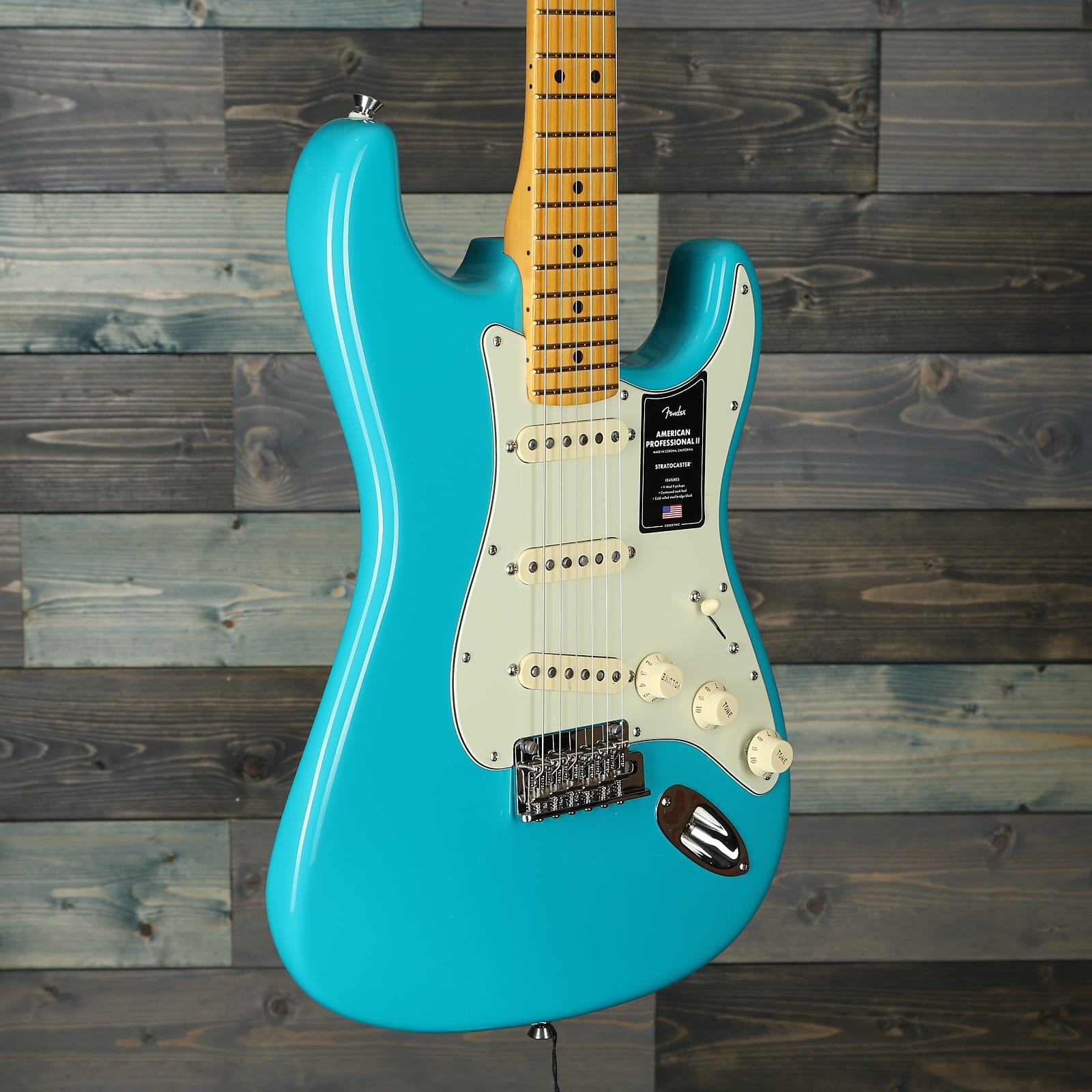 Fender American Professional II Stratocaster, Maple Fingerboard, Miami Blue