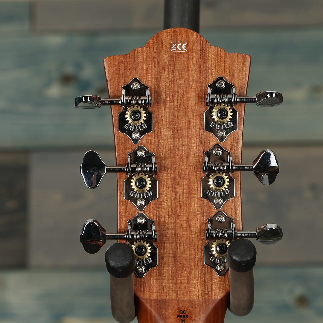 Guild Jumbo Junior Mahogany - Natural Satin