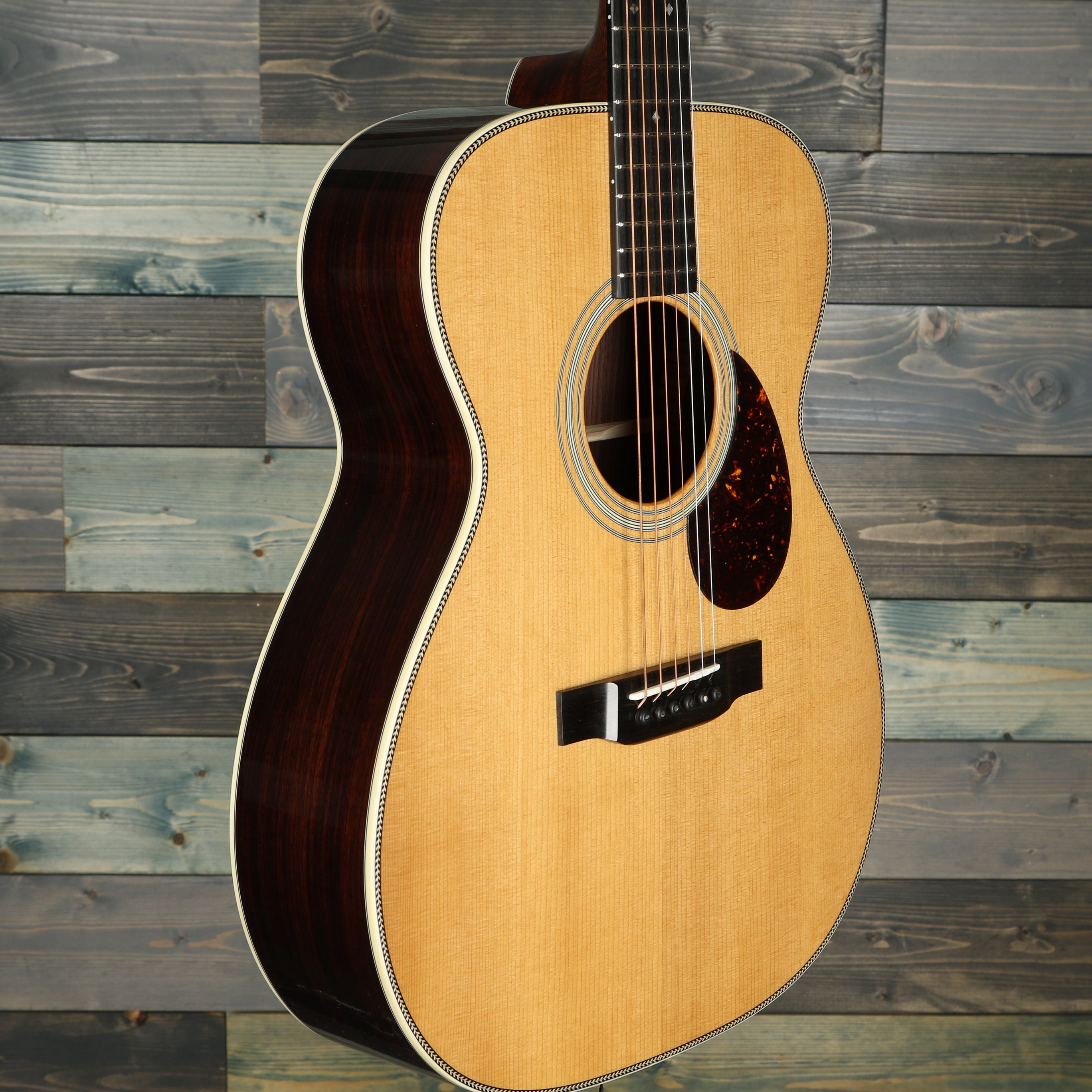 Eastman Guitars E20OM-TC Thermocured Solid Top Acoustic Guitar