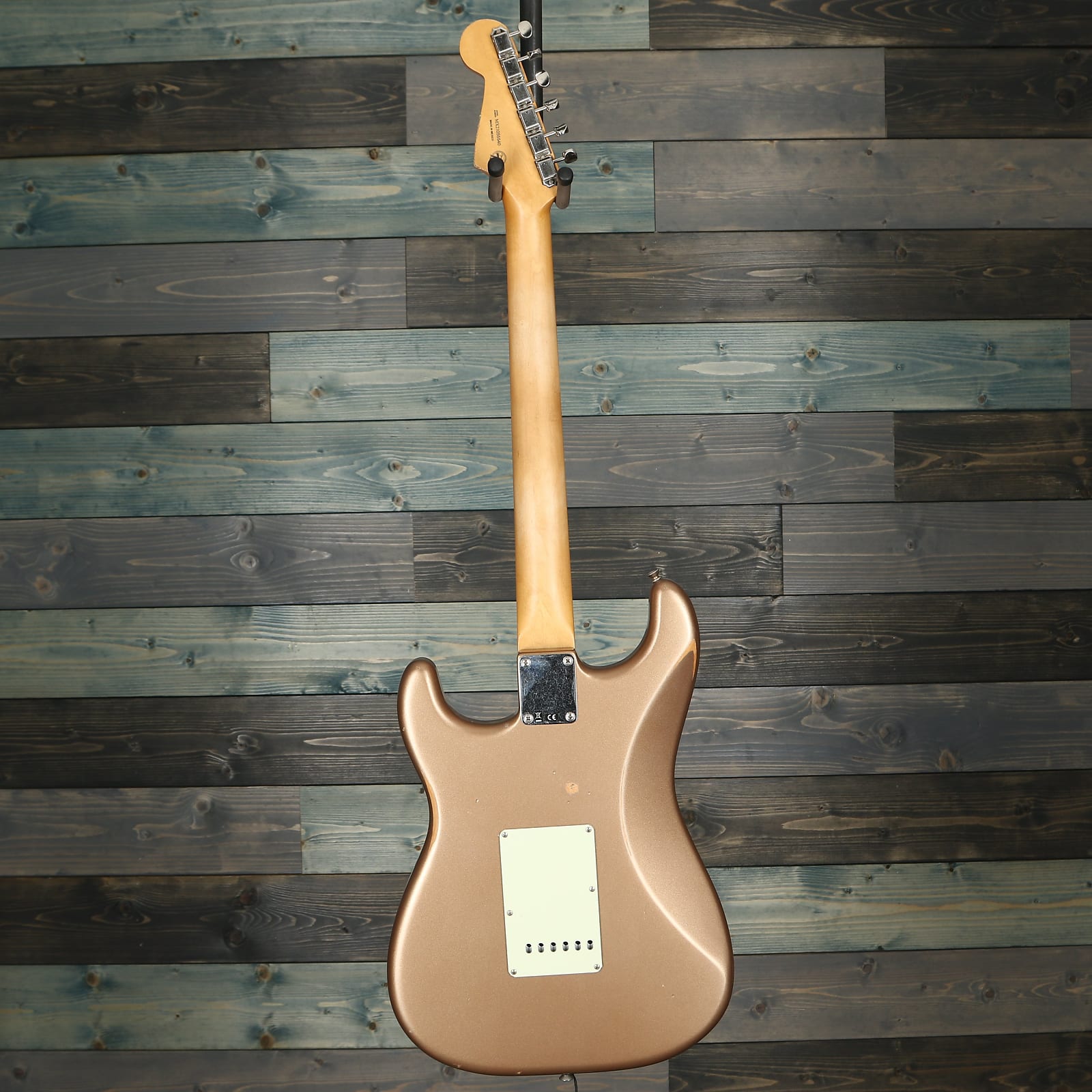 Fender Vintera Road Worn '60s Stratocaster, Pau Ferro FB, Firemist Gold