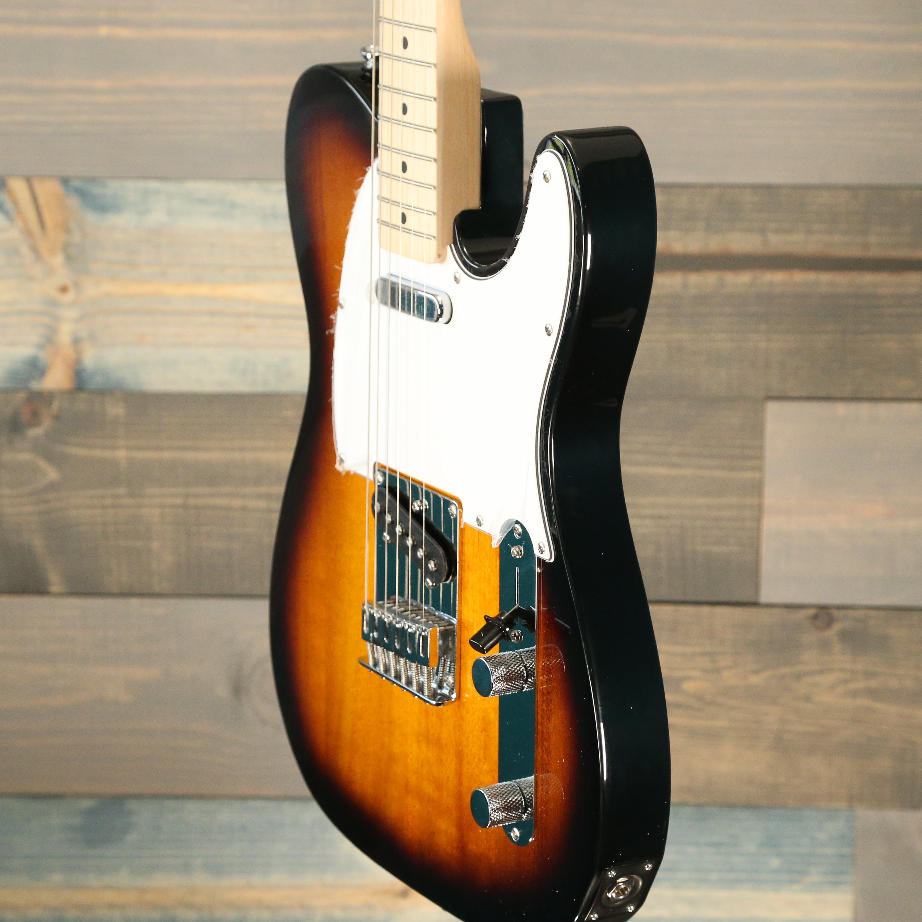 Fender Squier Affinity Series Telecaster Maple Fingerboard 2-Color Sunburst