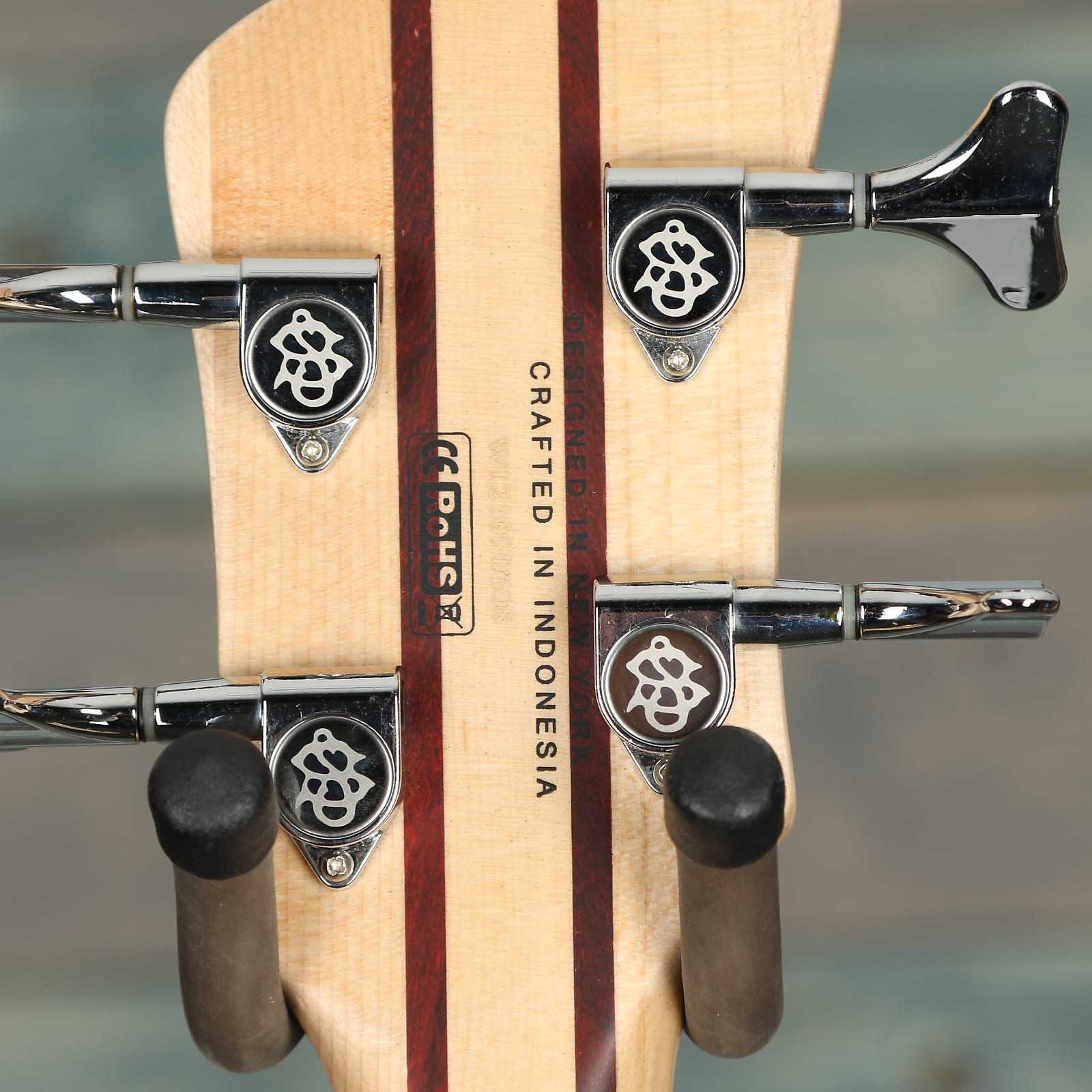 Spector LG4STTSB Legend 4 Standard - Tobacco Sunburst Gloss