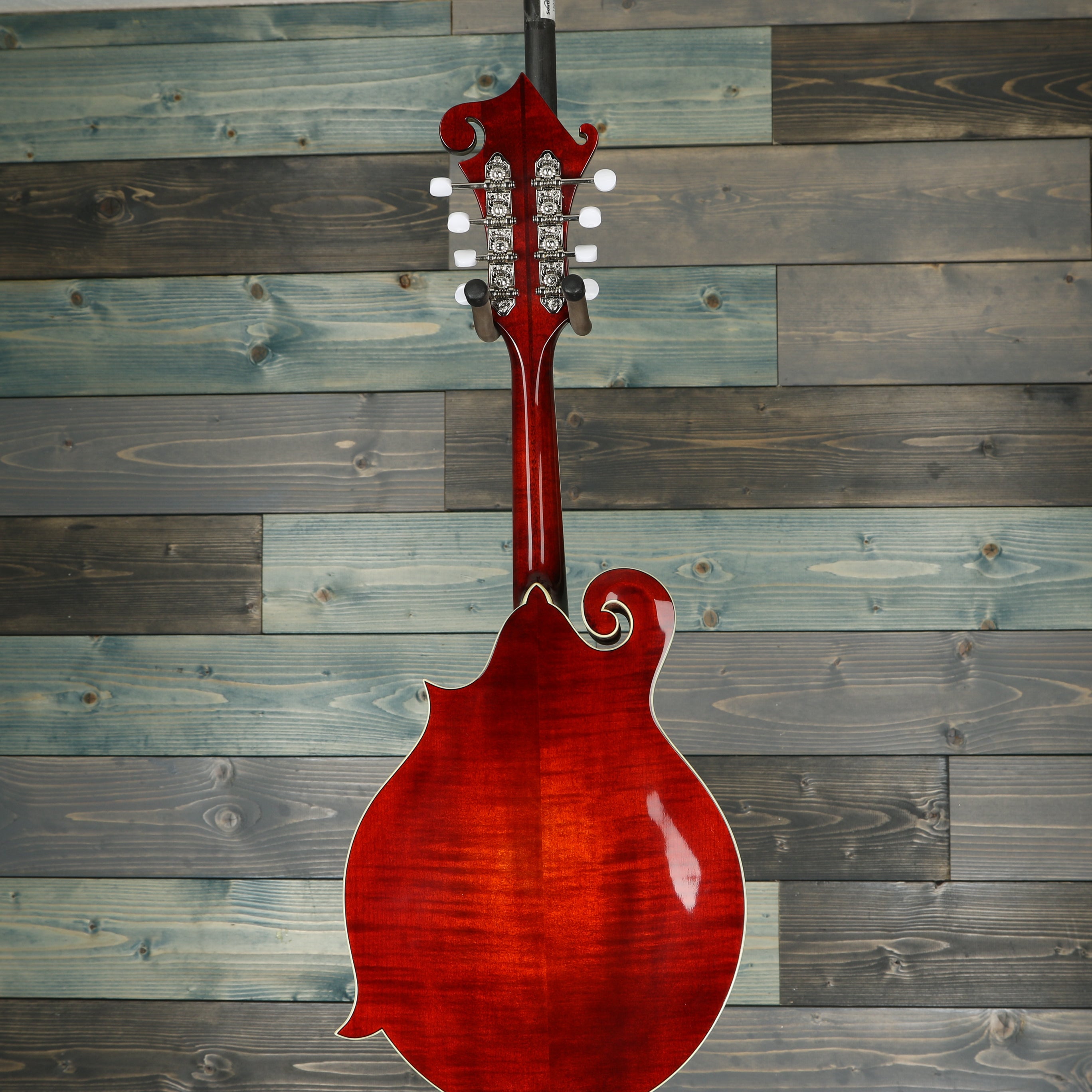 Eastman MD614 F Style Oval Hole Classic Mandolin w/case