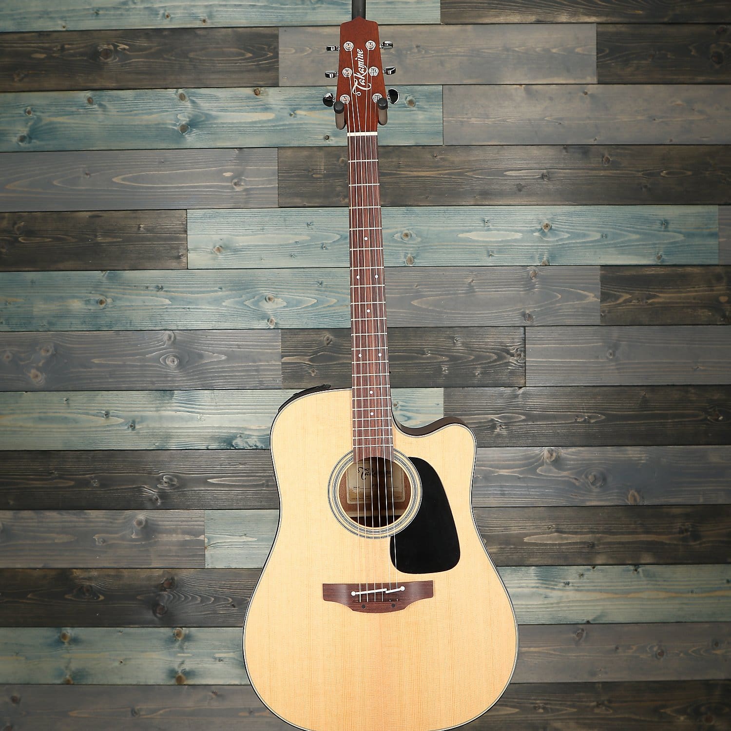 Takamine P1DC Pro Series 1 Cutaway Acoustic Guitar in Satin Finish