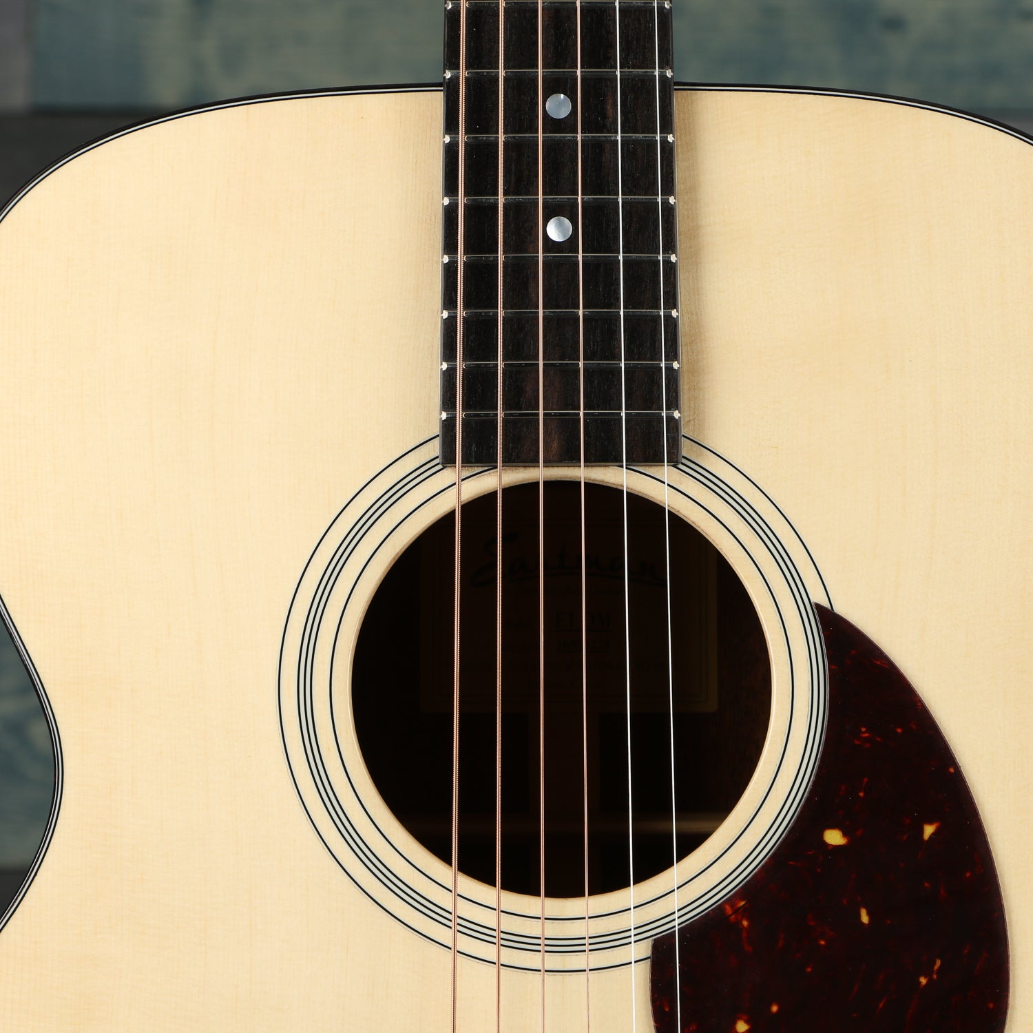 Eastman Guitars E1OM Natural Acoustic Guitar