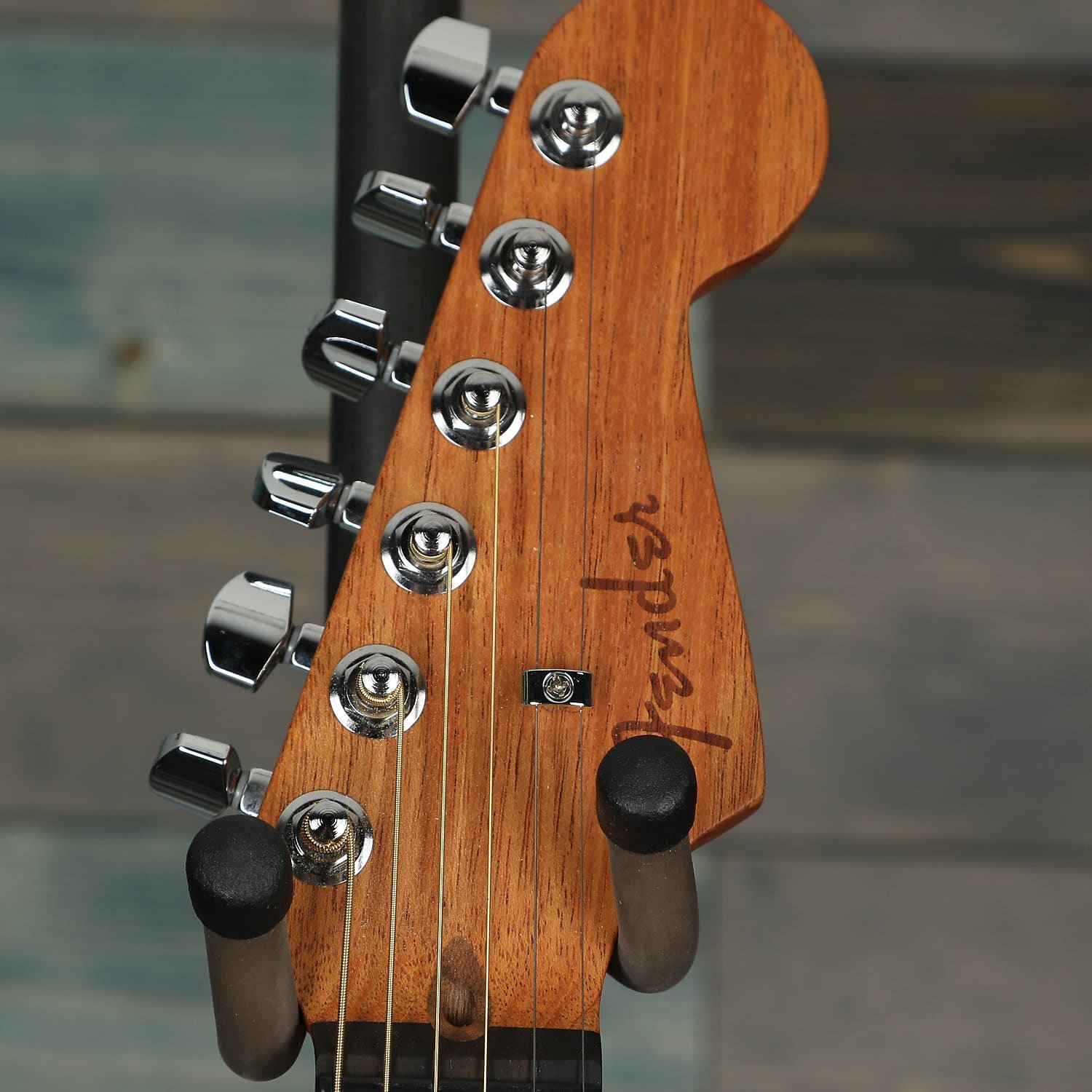 Fender American Acoustasonic Strat, Ebony Fingerboard, Transparent Sonic Blue