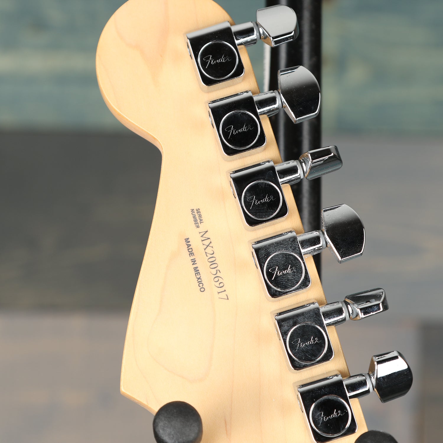 Fender Player Stratocaster HSH, Pau Ferro Fingerboard, Tobacco Sunburst