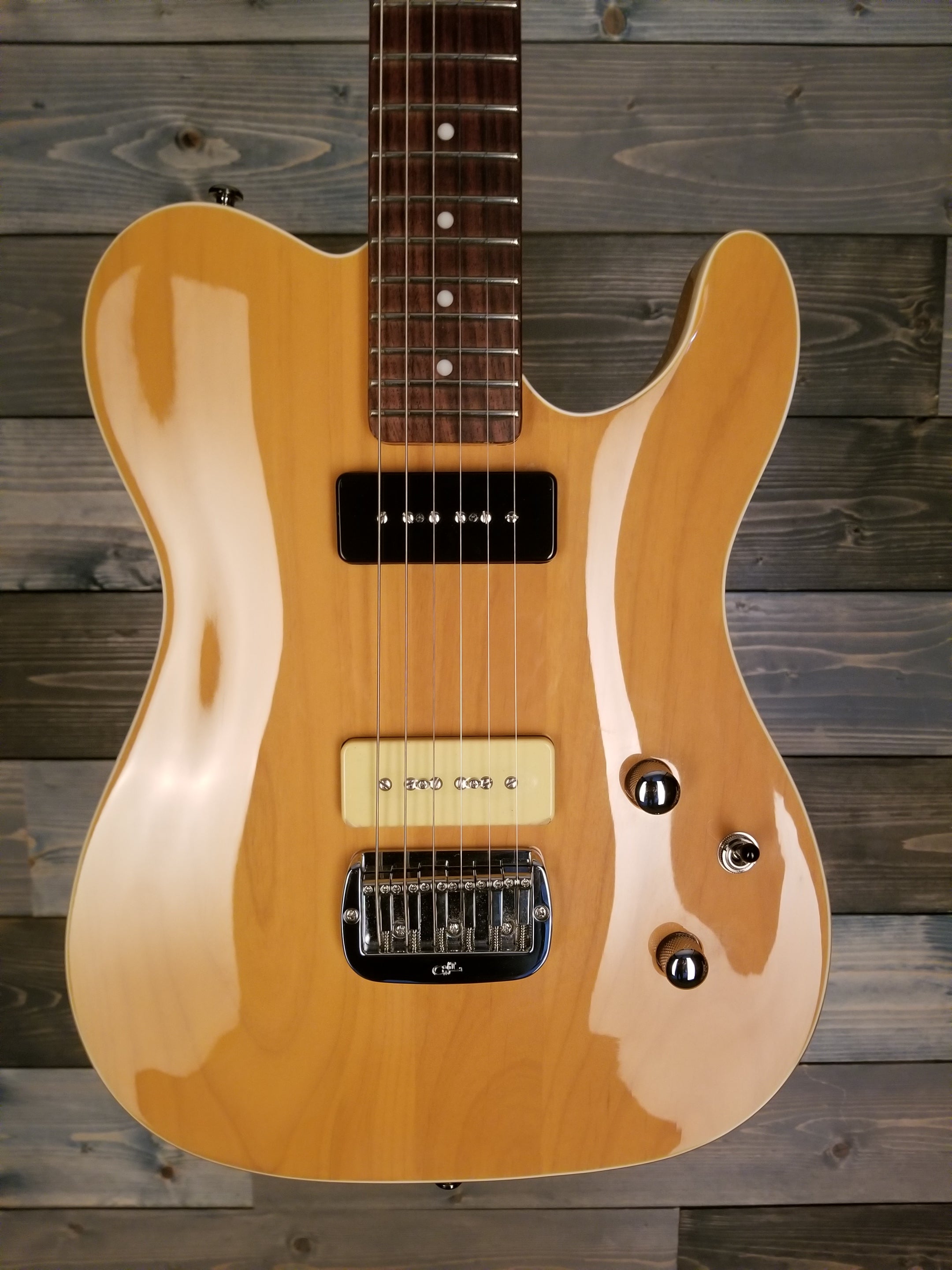 B-STOCK G&L Tribute ASAT Deluxe Carved Top P90 Butterscotch Blonde Guitar