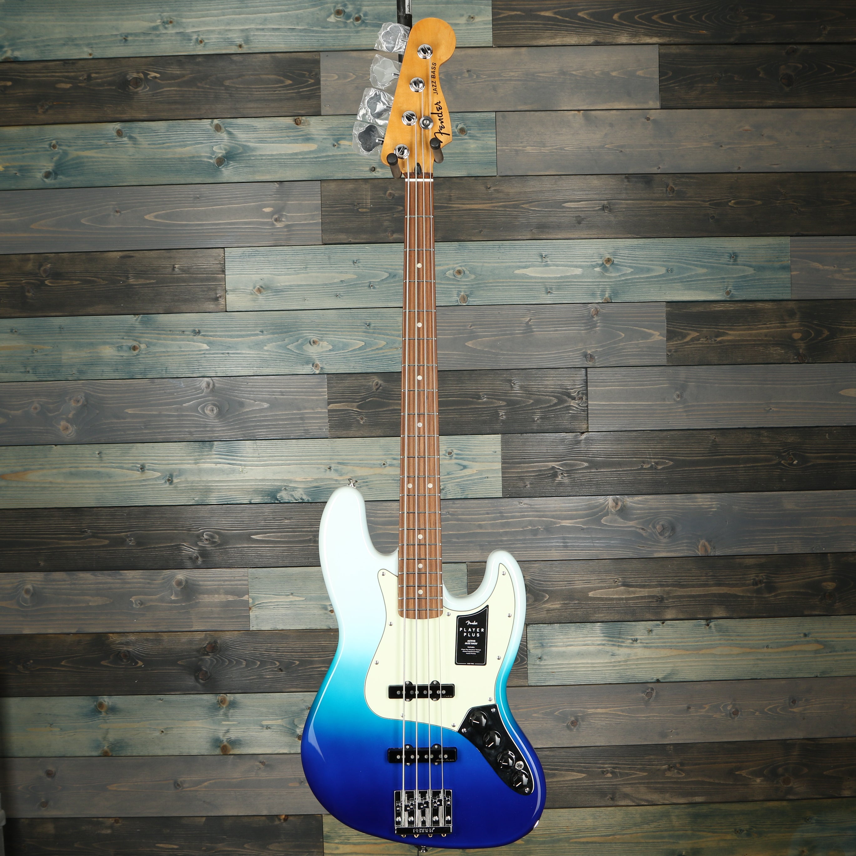 Fender Player Plus Jazz Bass, Pau Ferro Fingerboard, Belair Blue