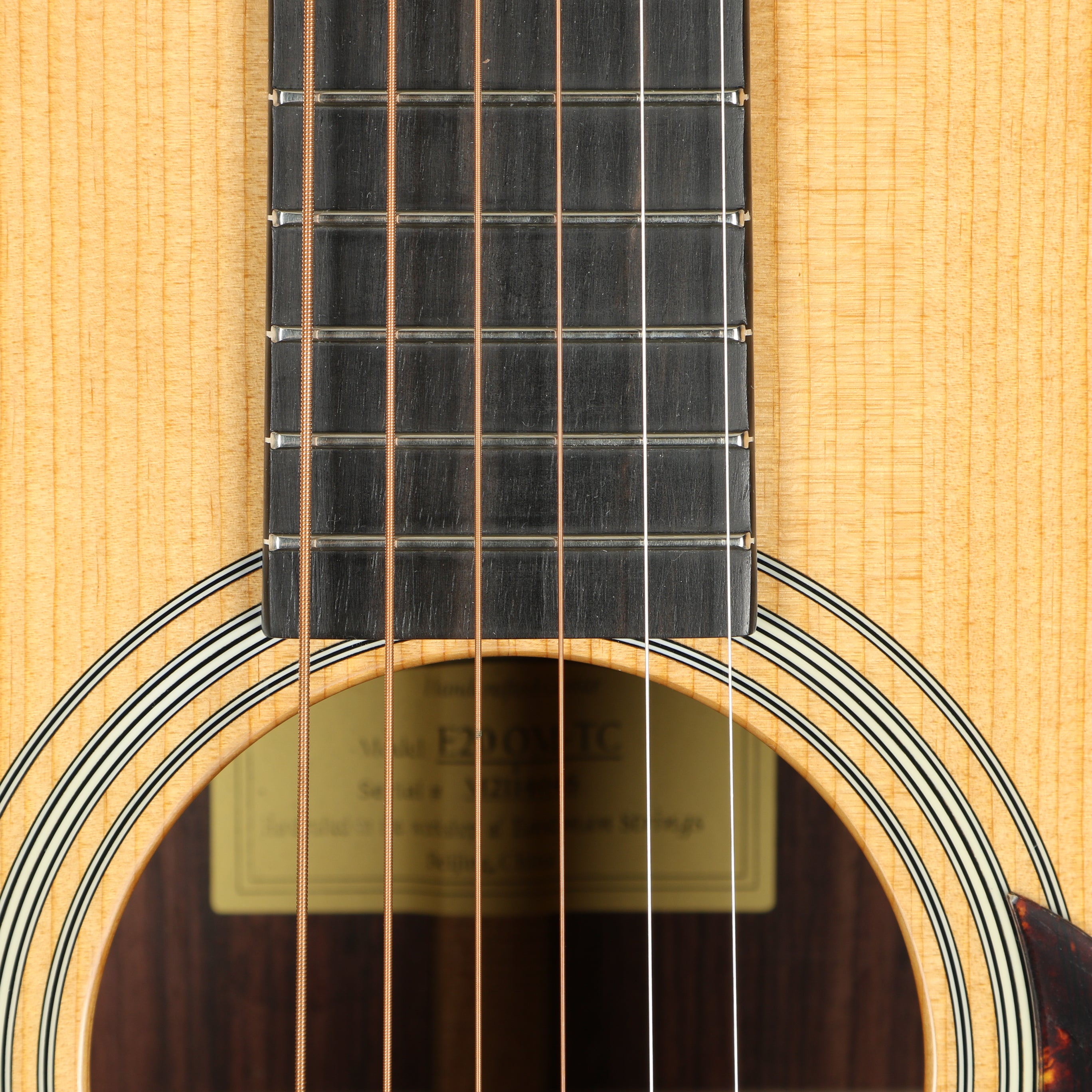 Eastman Guitars E20OM-TC Thermocured Solid Top Acoustic Guitar
