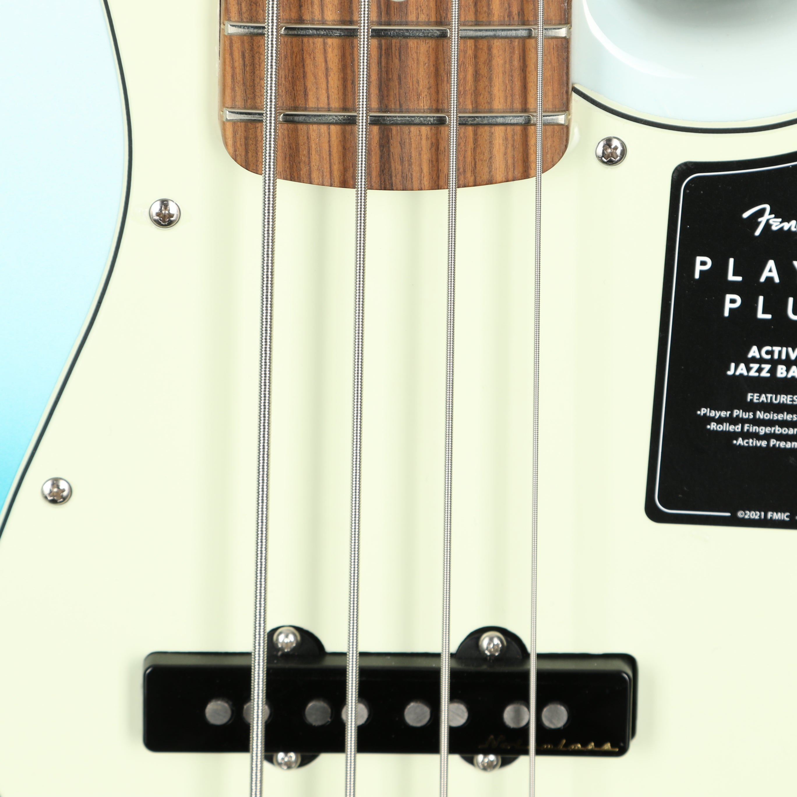 Fender Player Plus Jazz Bass, Pau Ferro Fingerboard, Belair Blue