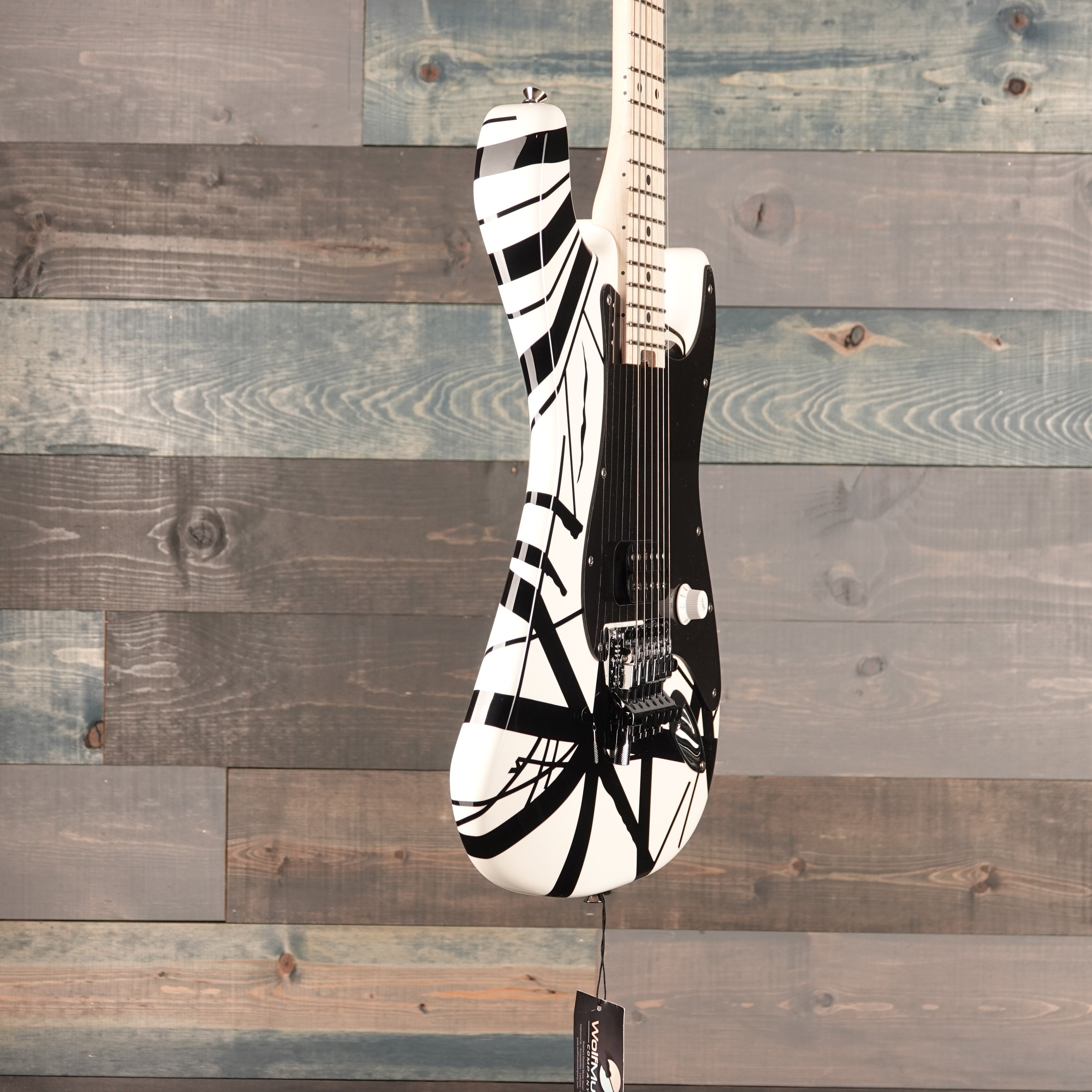 EVH Striped Series White with Black Stripes