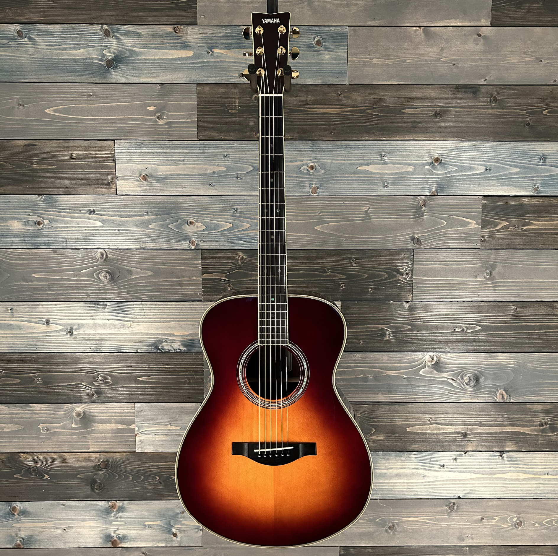 Yamaha LS Brown Sunburst TransAcoustic Dreadnought Guitar